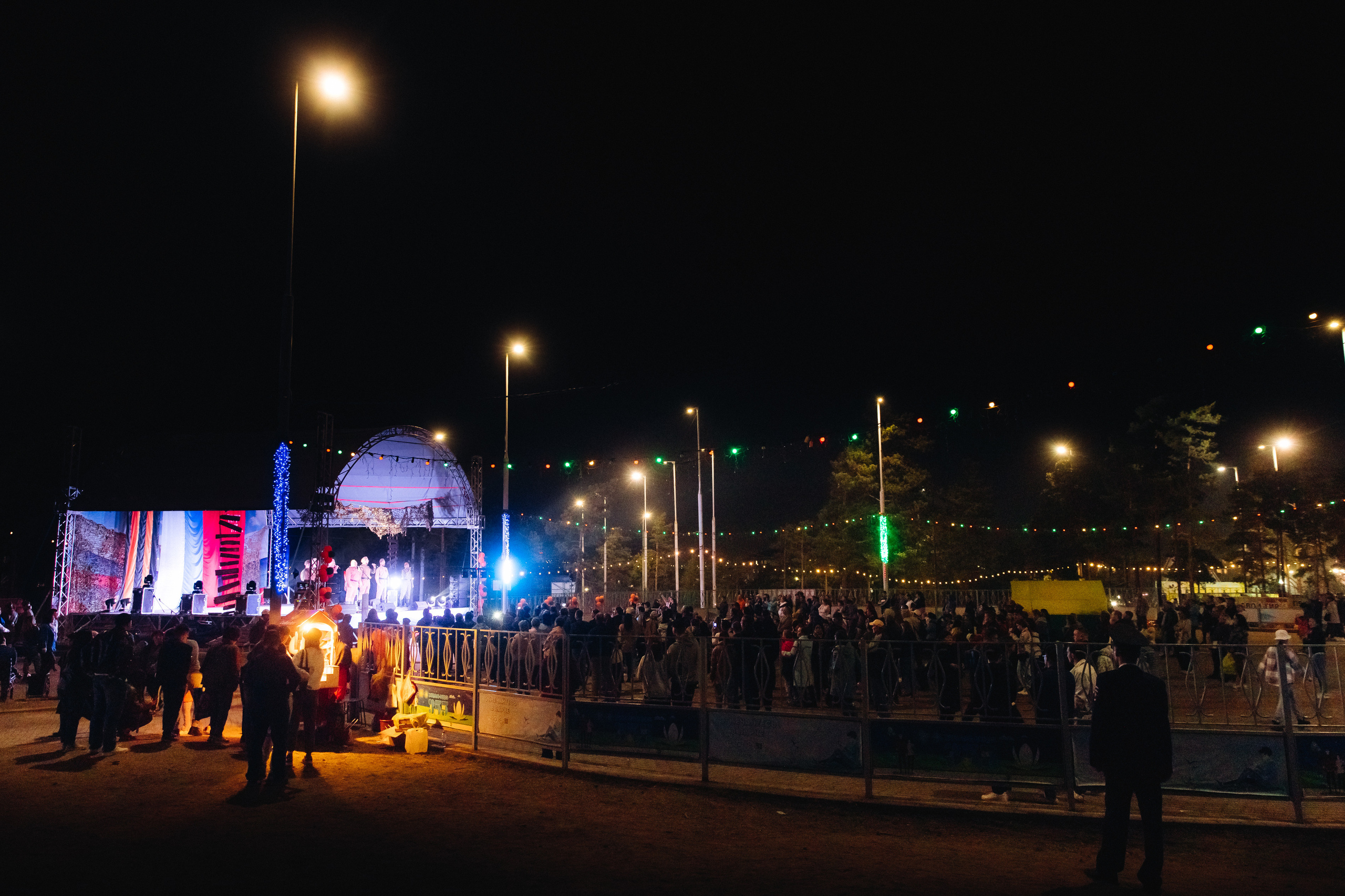 Празднование «Дня Победы» в парке Юбилейный. Свадебный и семейный фотограф в Улан-Удэ
