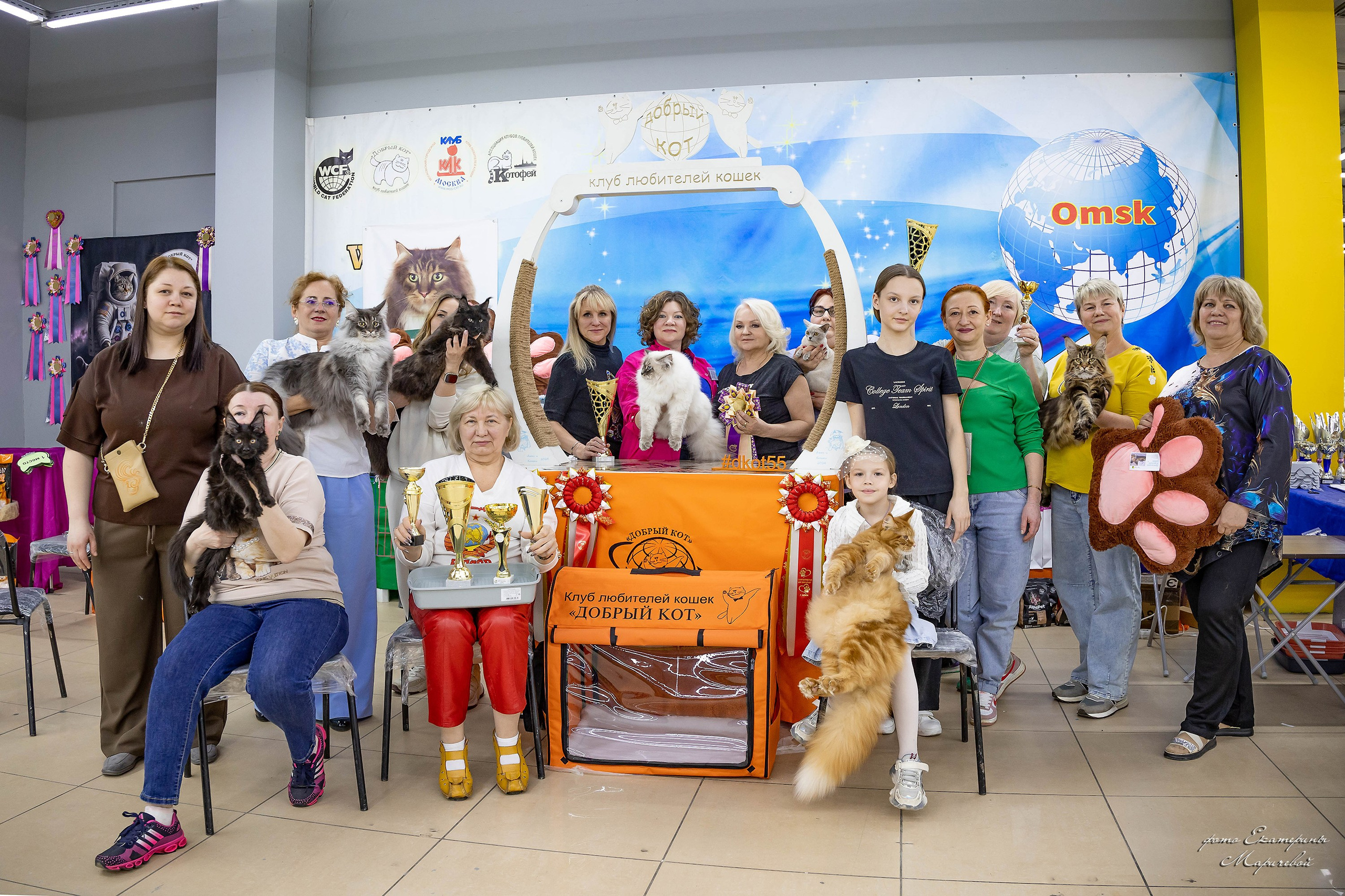 11–12 апреля — Интершоу — «Звездная Галактика Доброго Кота». Работаю со стендом. Фотограф-анималист в Омске Екатерина Маричева