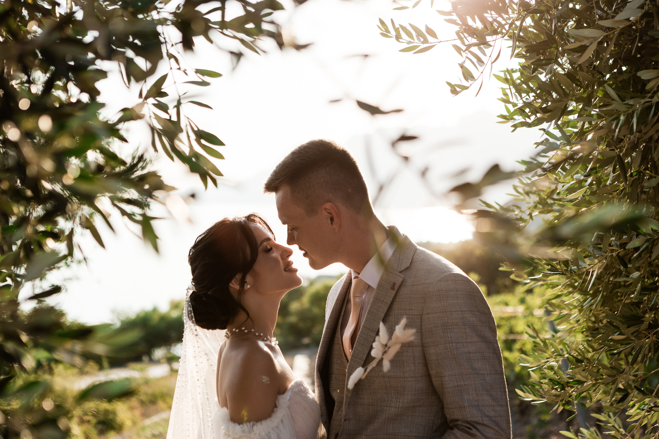 Владимир и Алина — Анонс свадьбы. Свадебный фотограф, фотосъемка в Крыму, Севастополе, Симферополе, Ялте