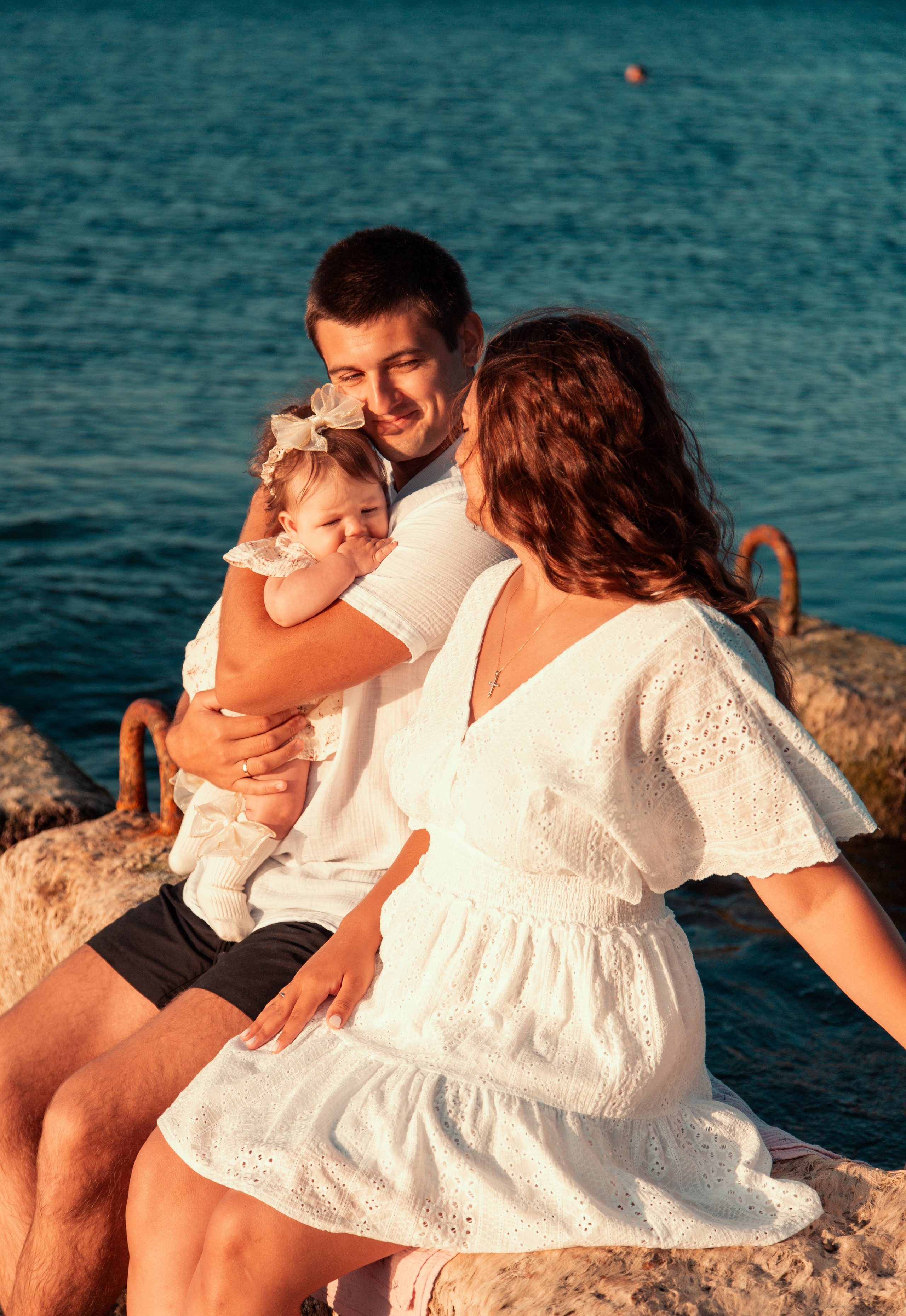 Семейная фотосессия на рассвете у моря. Семейный фотограф в Сочи, Лоо, Дагомысе, Вардане Кучумова Олеся