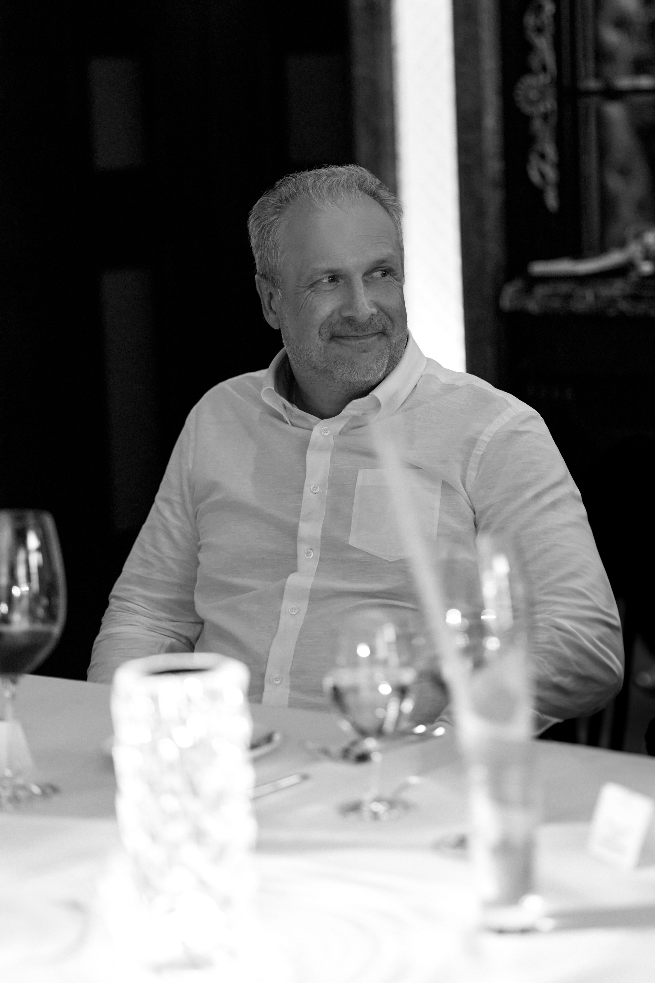 Свадебная фотосессия в Питере. Сестры Карабаза. Фотографы и ретушеры в Москве и Санкт-Петербурге