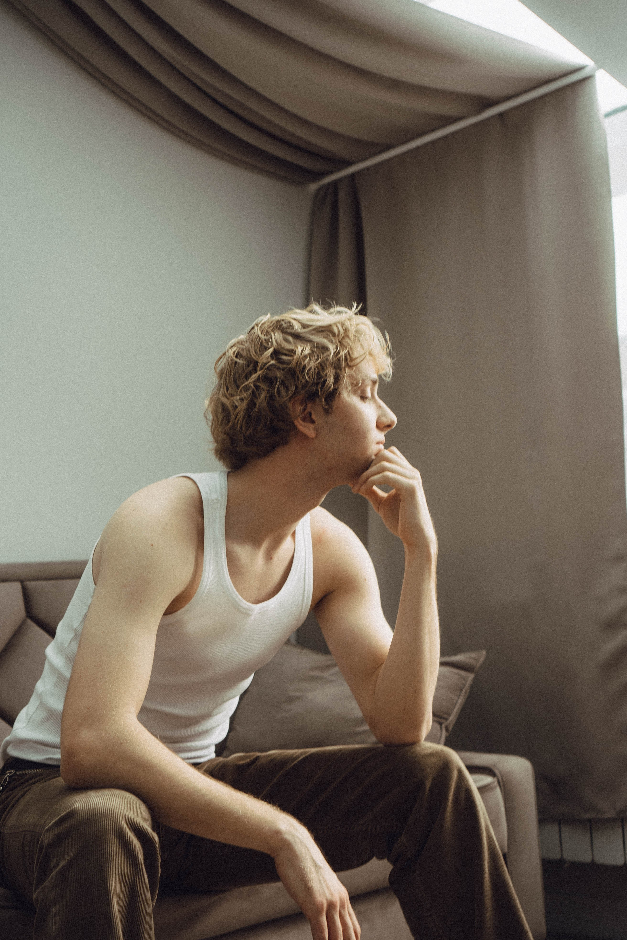 СВАДЕБНАЯ СЬЕМКА В ОТЕЛЕ. СБОРЫ ЖЕНИХА И НЕВЕСТЫ И ТАКЖЕ ТОР И ПОДГОТОВКА К ПРОГУЛКЕ. Профессиональный фотограф, Санкт-Петербург — Виктория Богомолова