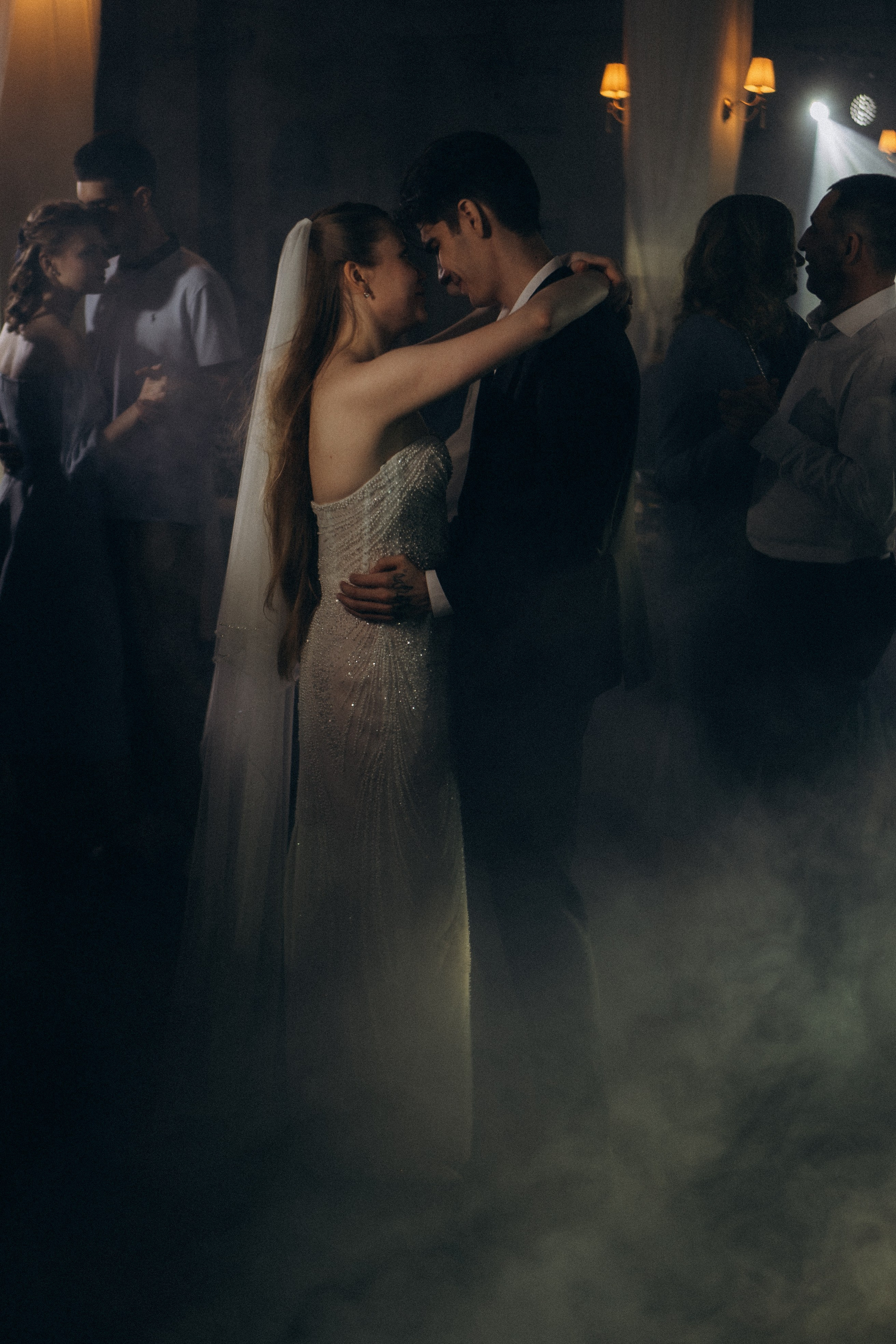 СВАДЕБНАЯ СЬЕМКА СБОРОВ В ОТЕЛЕ И ВЫЕЗД НА ЦЕРЕМОНИЮ (СНЯТО В СИБИРЕ В НИЖНЕВАРТОВСКЕ). Профессиональный фотограф, Санкт-Петербург — Виктория Богомолова