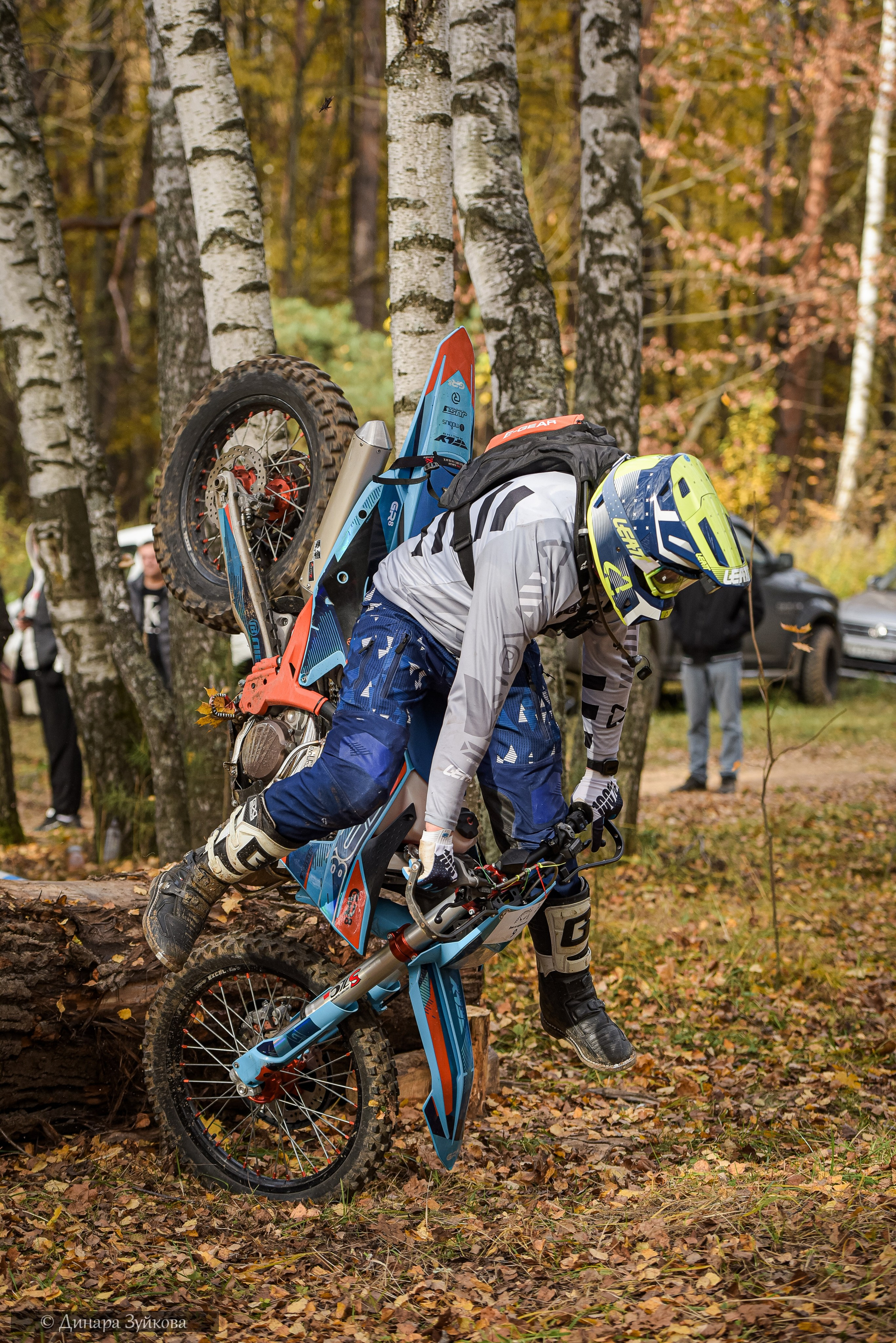 Вино из одуванчика. Мотофотограф в Нижнем Новгороде Динара Зуйкова