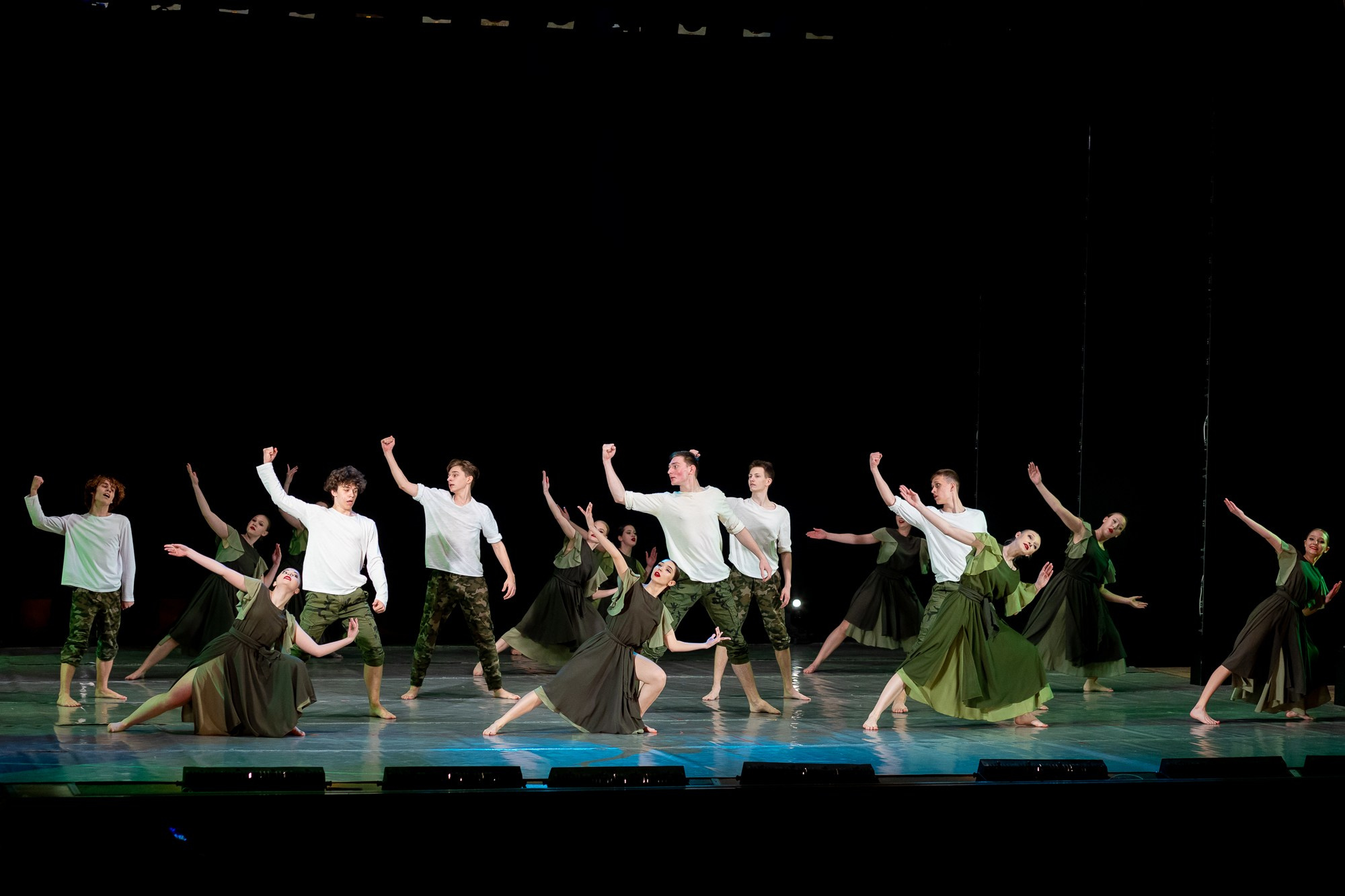 Отчетный концерт Заслуженного коллектива РФ «Жемчужинка». Фотограф в Оренбурге. Профессиональный фотограф