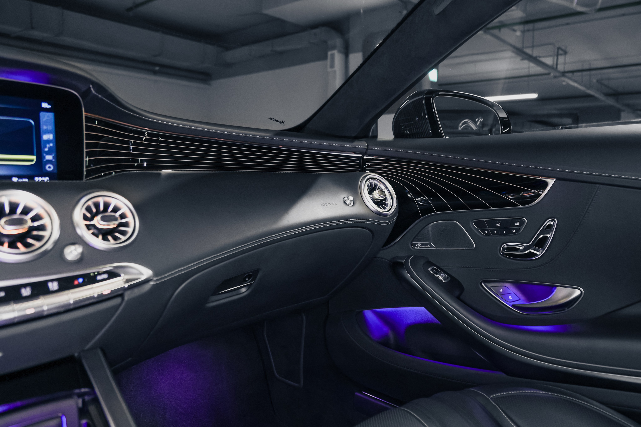 2020 MERCEDES BENZ S63 AMG WHITE ON BLACK $145,000 / 27,100 KM ODOMETER. Mixturecaptures