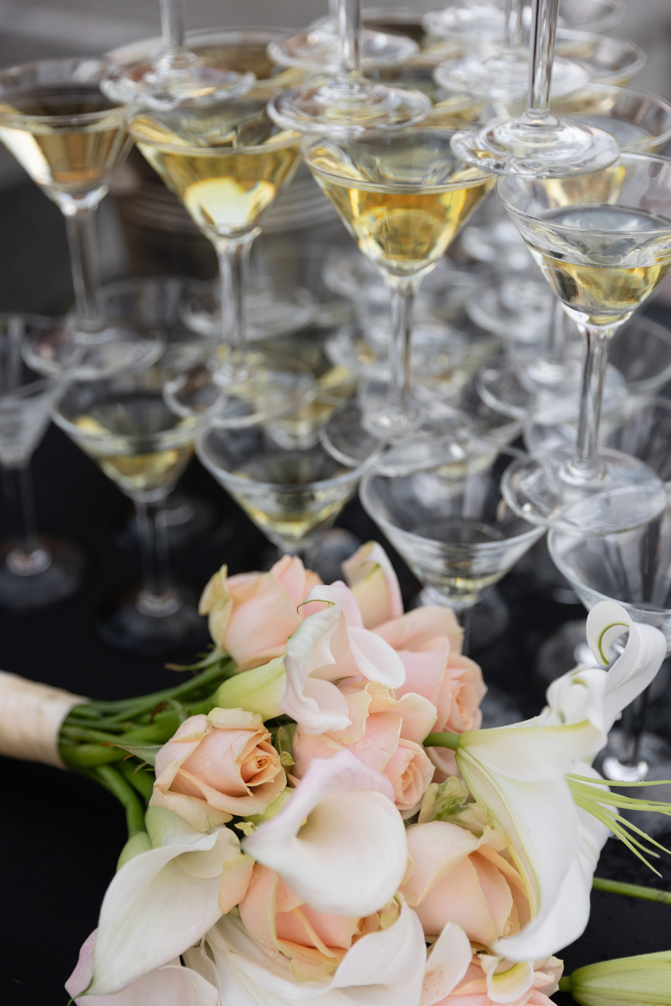 Брызги шампанского. Свадебный фотограф в Москве Полина Лелетко