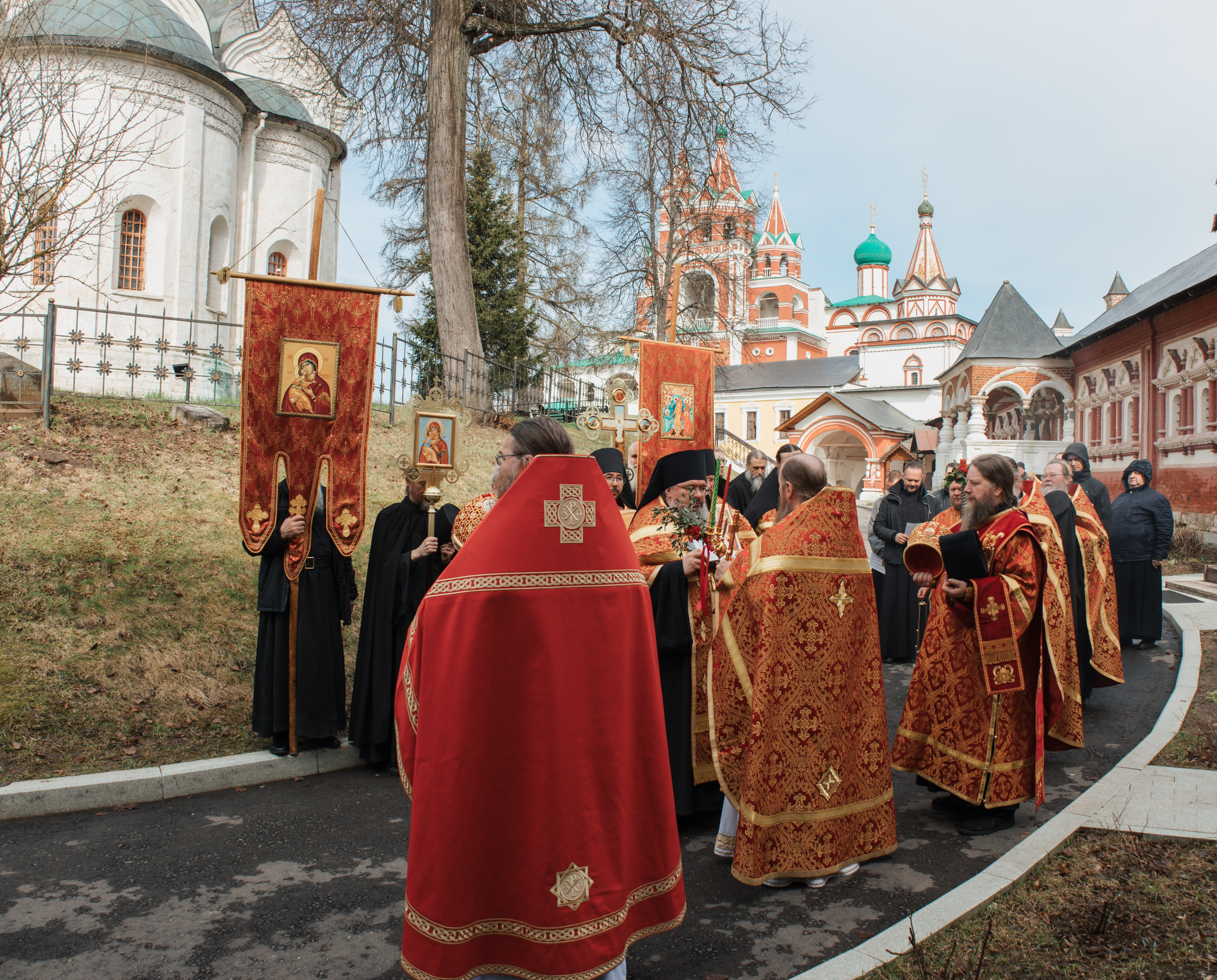 Крестный Ход.Светлый Понедельник.Савиино-Сторожевский Монастырь. Артеменкова Анна Фотограф
