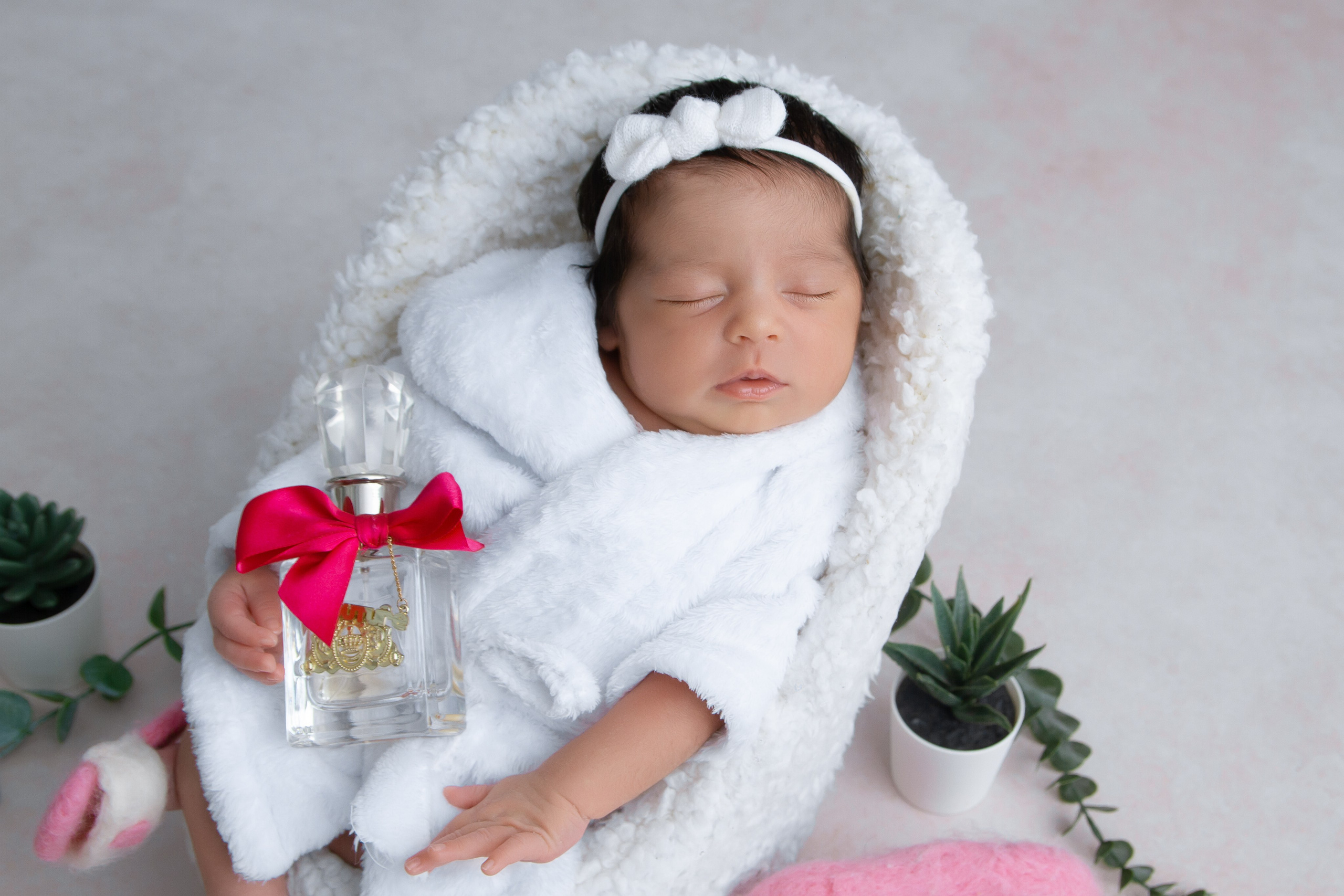 Портфолио. Самая первая фотосессия малыша! Профессиональная съемка новорожденных Newborn в Москве и МО!