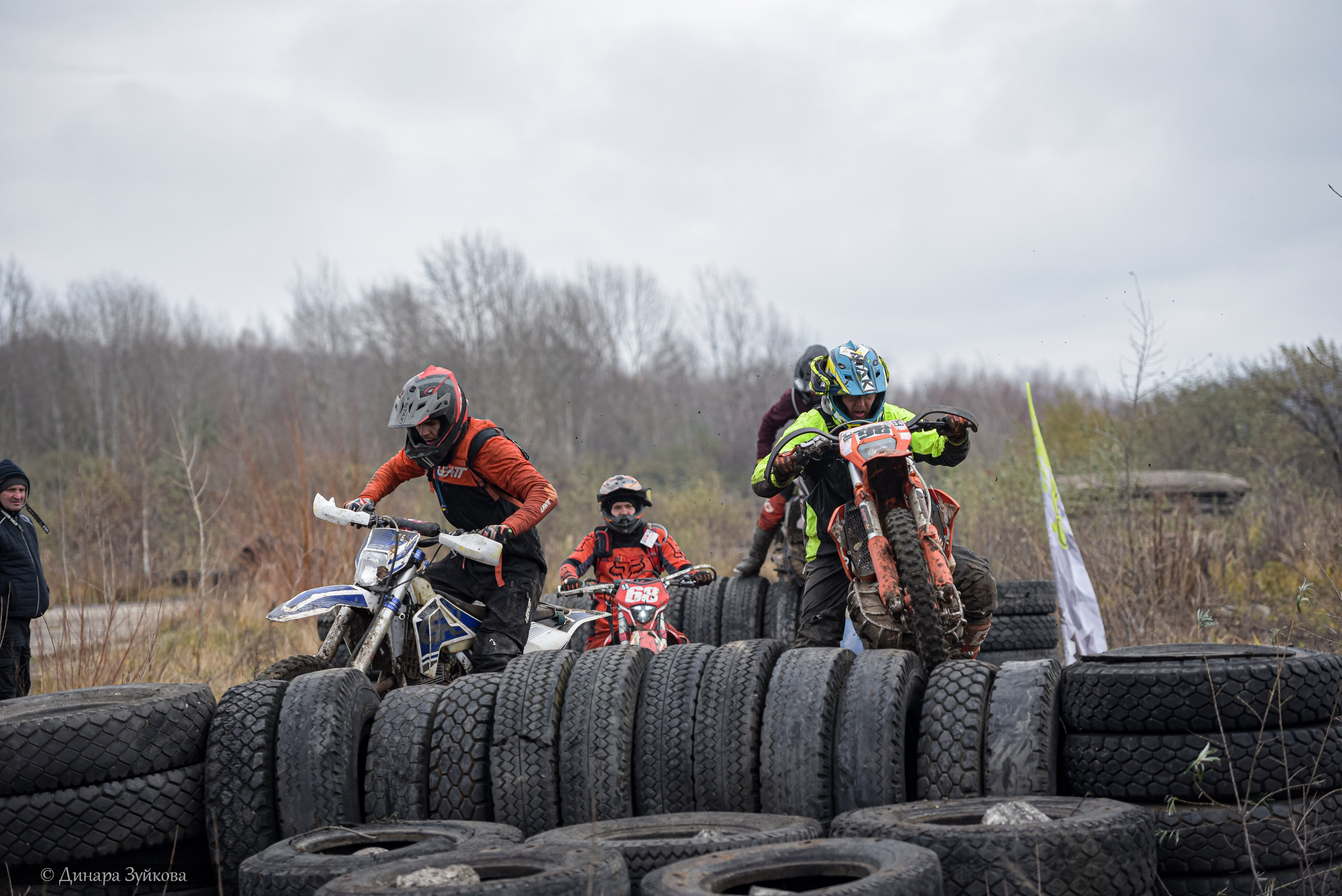 На местности. V этап. Мотофотограф в Нижнем Новгороде Динара Зуйкова