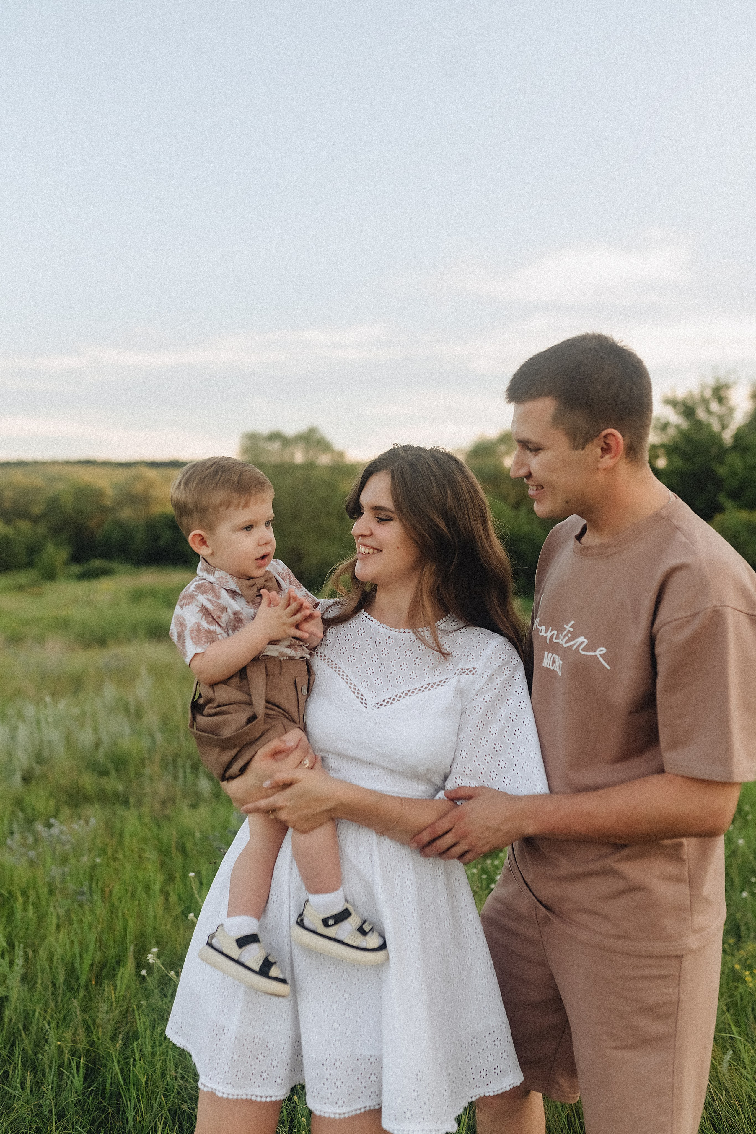 Светлана, Сергей и Женя | Семейная съемка на закате. Фотограф Карина Шмулёва. Воронеж и область
