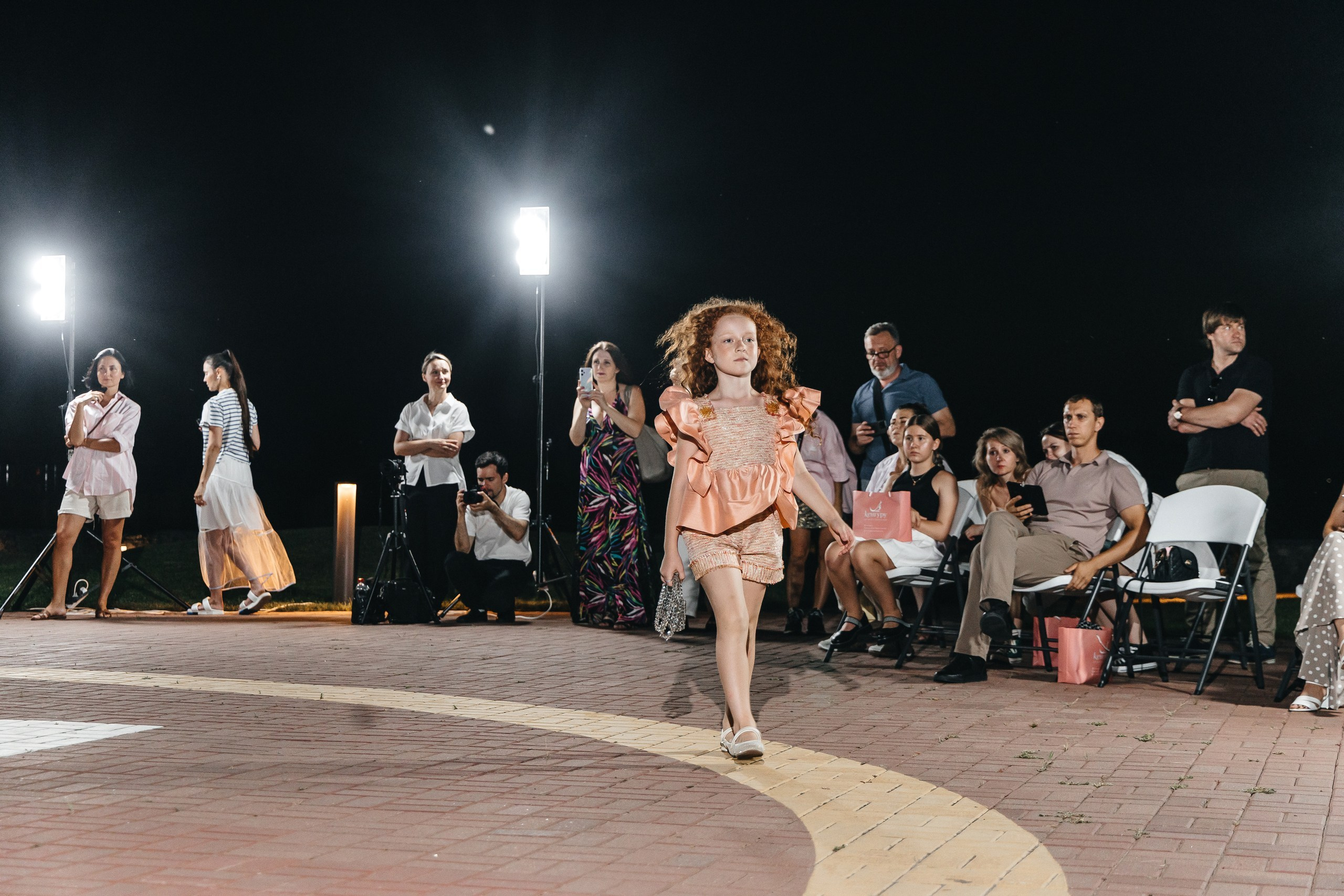 FASION PROJECT — VESHALKⱯ KIDS. Свадебный и репортажный фотограф в Ростове-на-Дону Павел Кислов