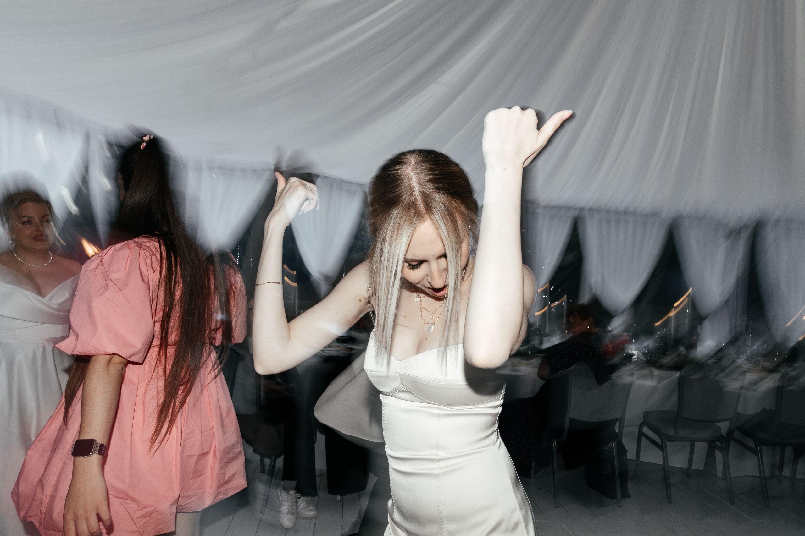 Свадебный фотограф Уфа — Руслан ГабдлисламовЖивые эмоции, красивые кадры, воспоминания на всю жизнь.Работаю по всей Республике Башкортоста. Свадебный фотограф Уфа Руслан Габдлисламов