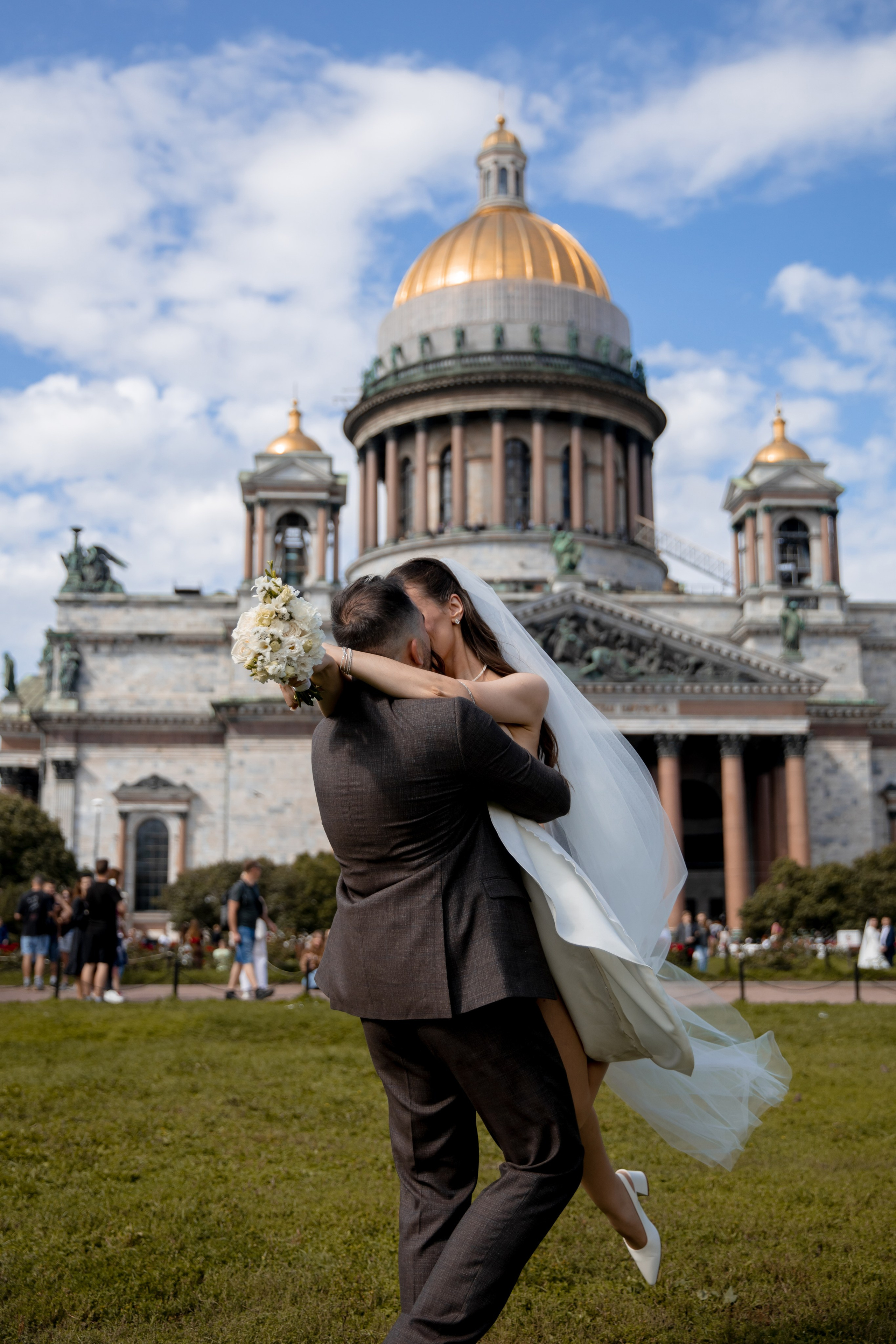 Анна и Александр / Прогулка + ЗАГС. Свадебный и семейный фотограф в Москве Диана Левченко