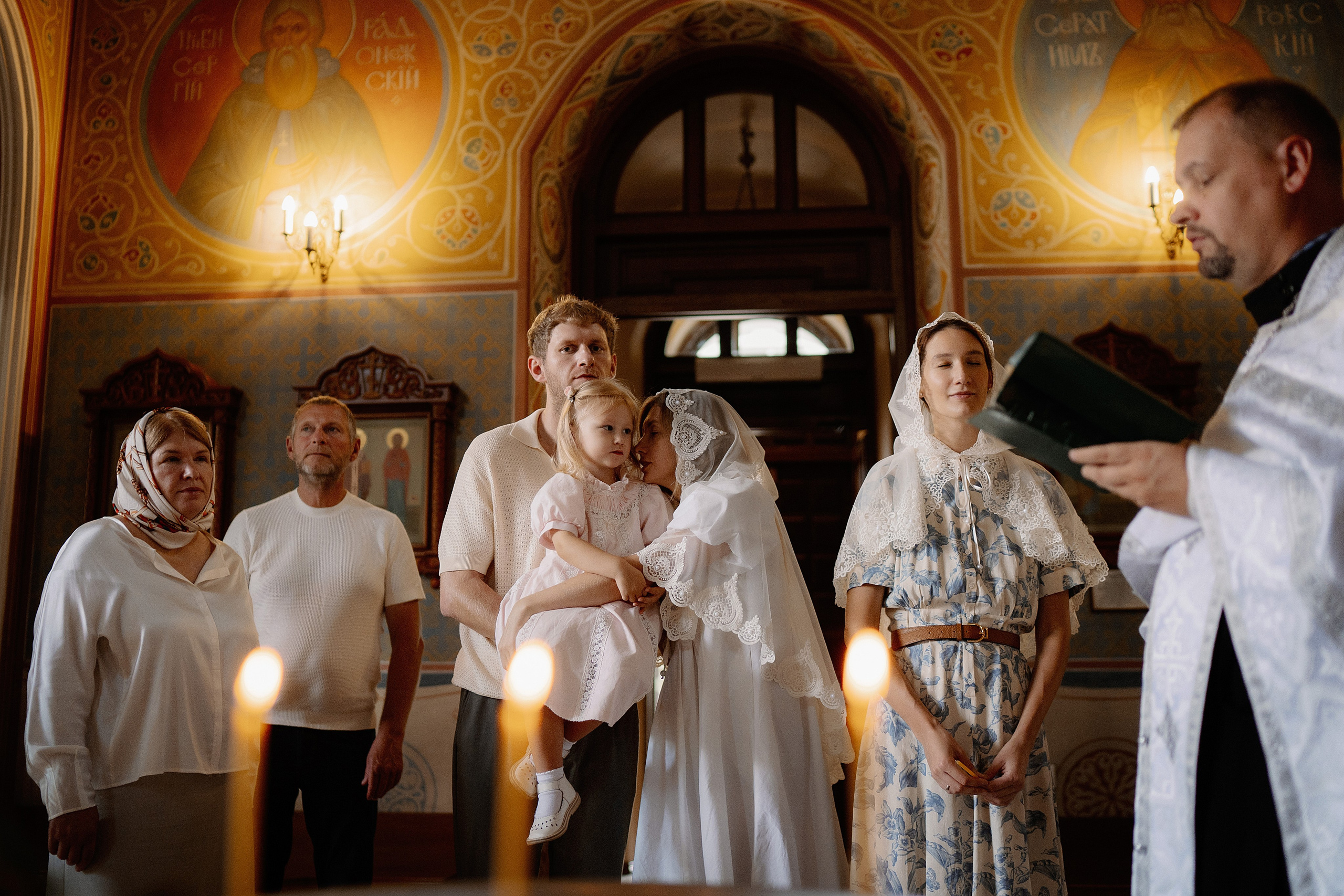 Крещение Эммы. Фотограф на Крещение и Венчание в Красноярске Рамазанова Юлия