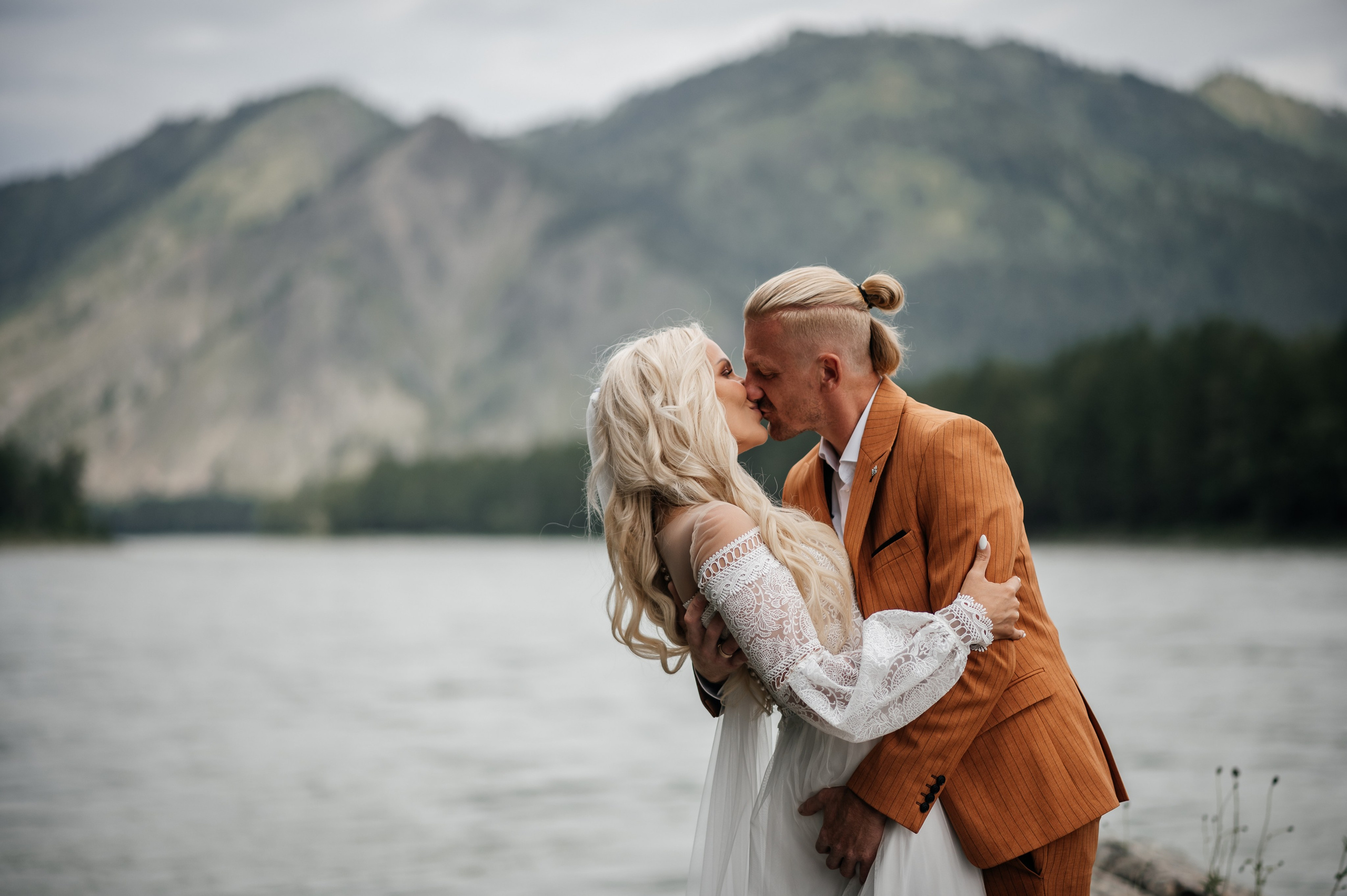 Паша и Даша. Свадебная  съемка на Алтае