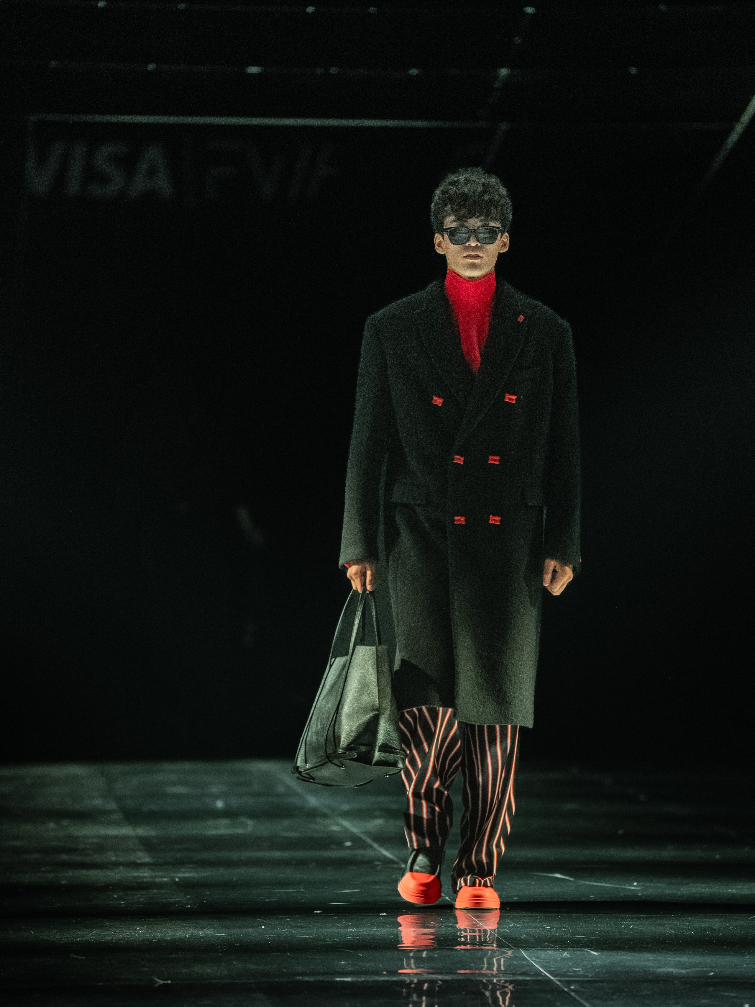 Visa Fashion Week Almaty Pre-Fall 2026 April Leonid Zherebtsov. Сайт Алматинского НЮ АРТ, будуар и фэшн фотографа Дениса Карпенко
