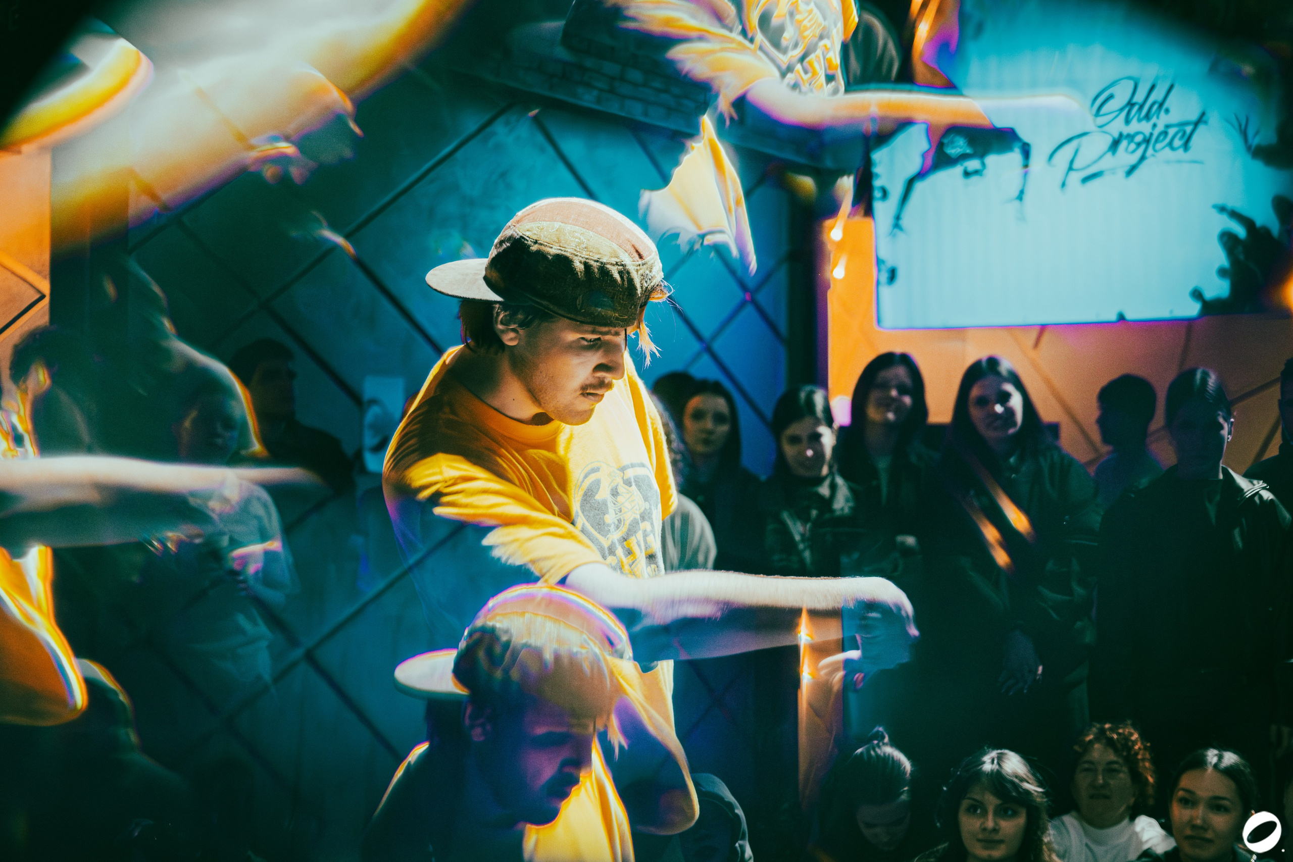 ODD.CLUB 04/04 (@youlovebu). Соня бу тебя сфоткала