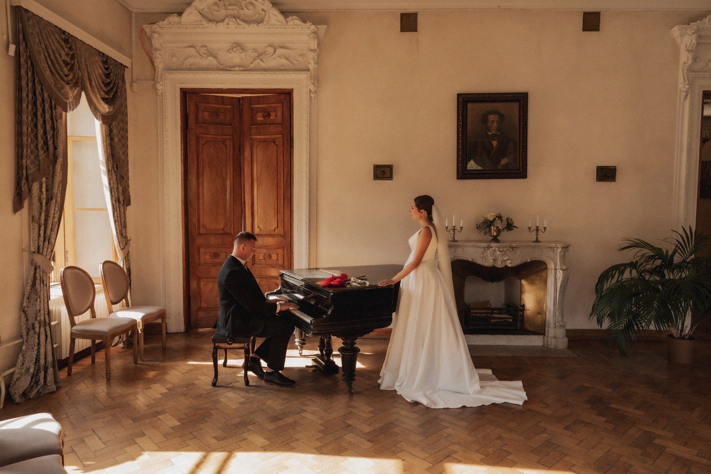 О ♡ Е — В книге нашей жизни (Библиотека-читальня им. А.С.Пушкина). Свадебный и портретный фотограф в Москве, Светлана Янковая