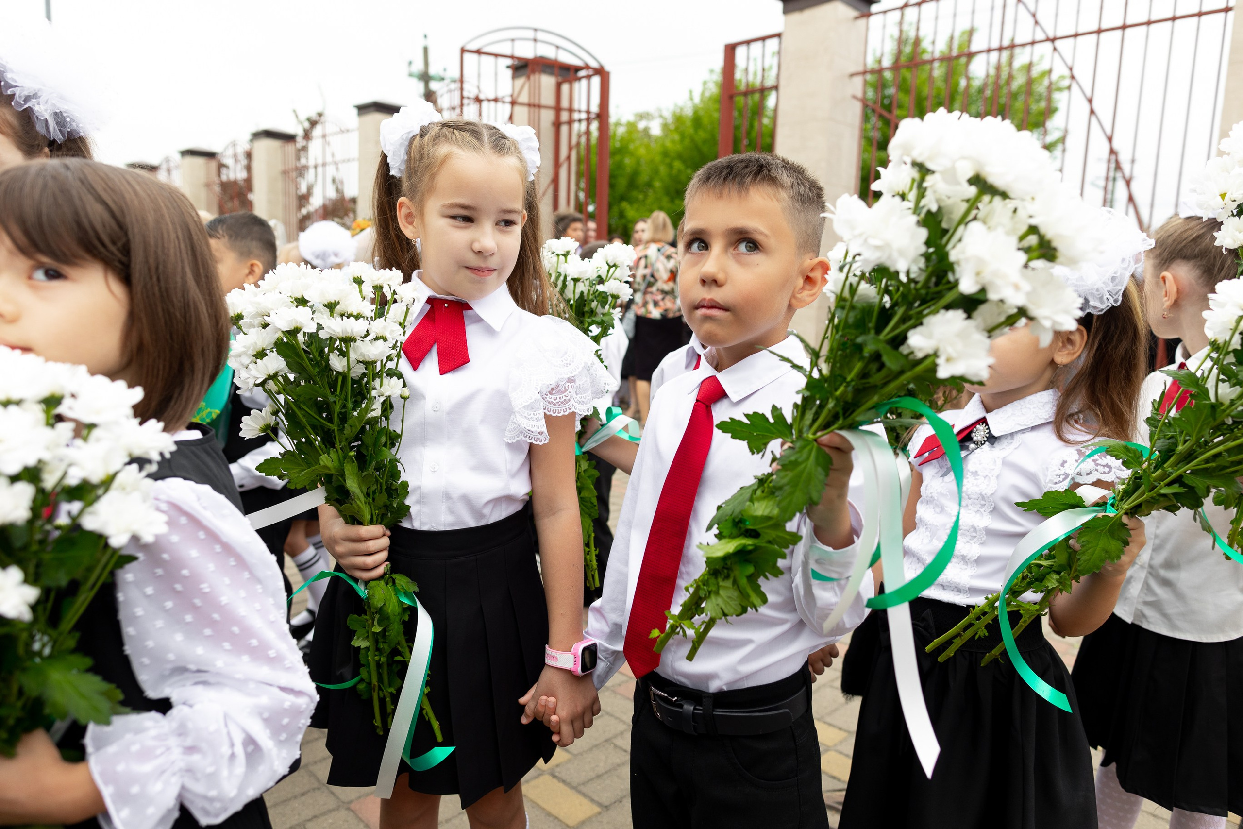Школа № 61 им. Лавриненко, 1-е сентября | Фото. Фото и видеосъемка любых мероприятий в городе Краснодаре и Краснодарском крае. Щеколдин Антон