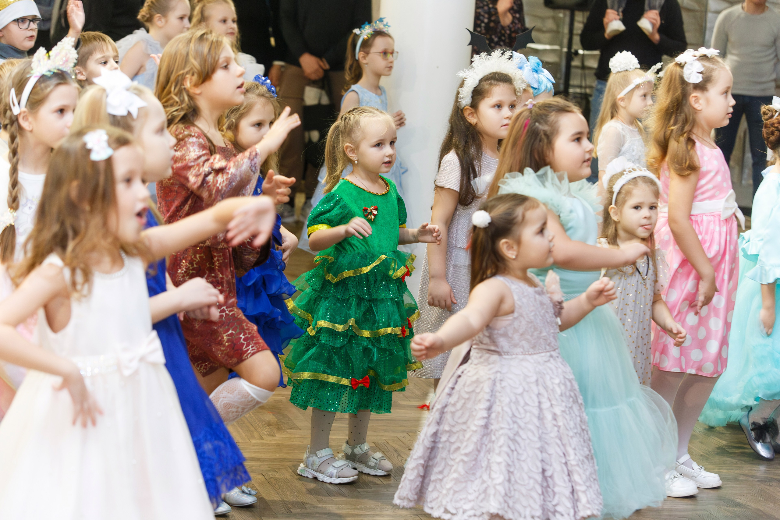 Театр-студия «ОК"ФАНТАЗИЯ» — „НОВЫЙ ГОД С ФАНТАЗИЕЙ“. Профессиональный фотограф в Мценске и Орловской области