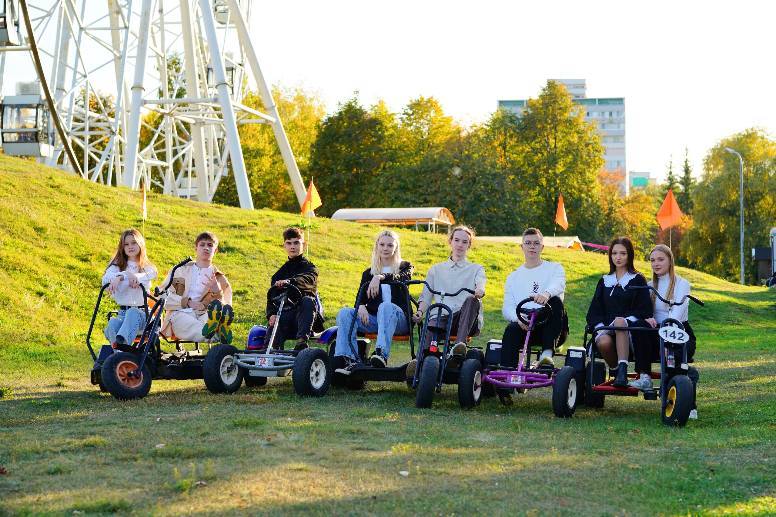 Осень 9,11 класс. Современные выпускные альбомы. Мы делаем не просто альбомы, а стильные фотокниги