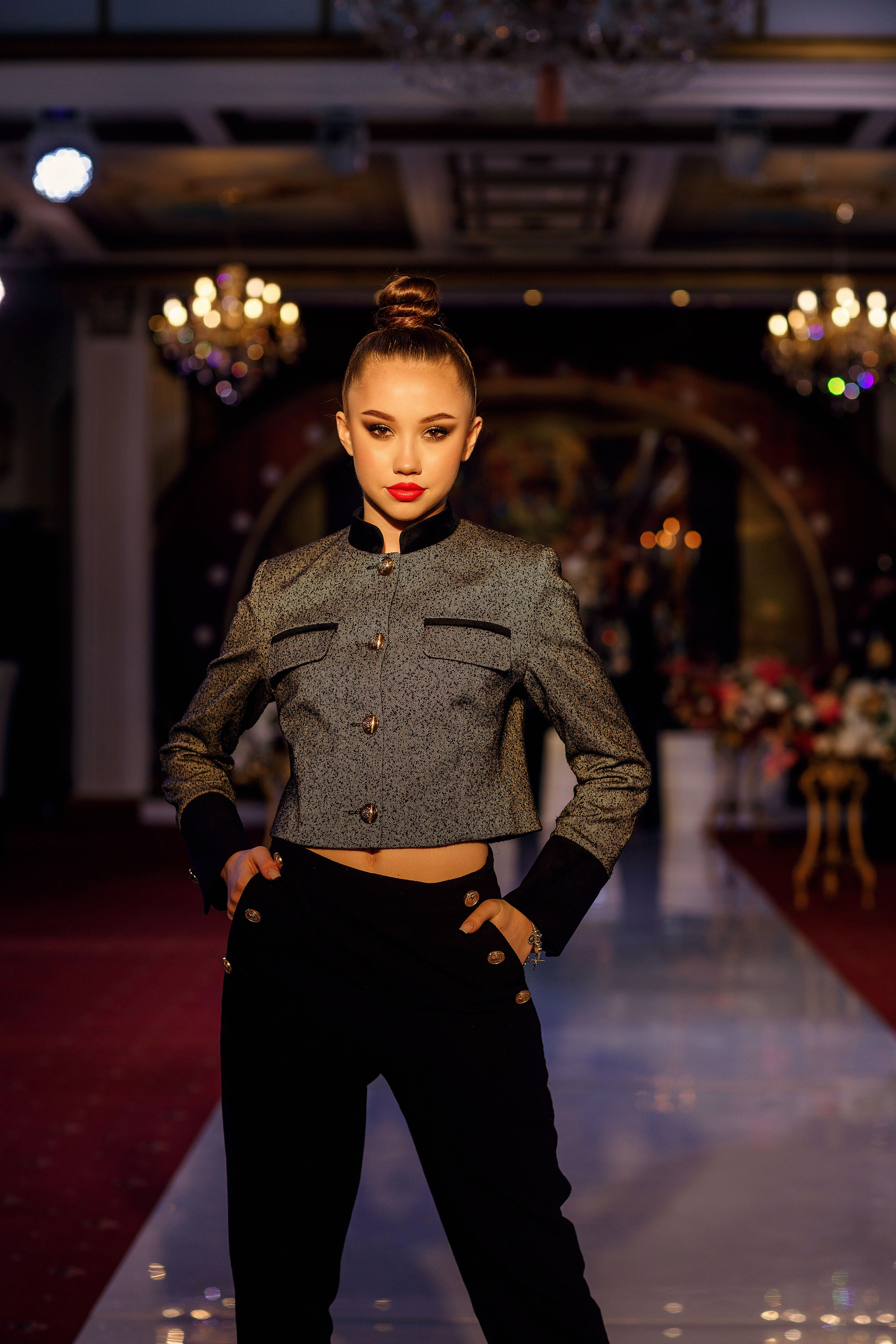 Показ коллекции Игоря Дадиани — 2023.04.01. Портретный и репортажный фотограф в Чебоксарах Андриян Чаркин