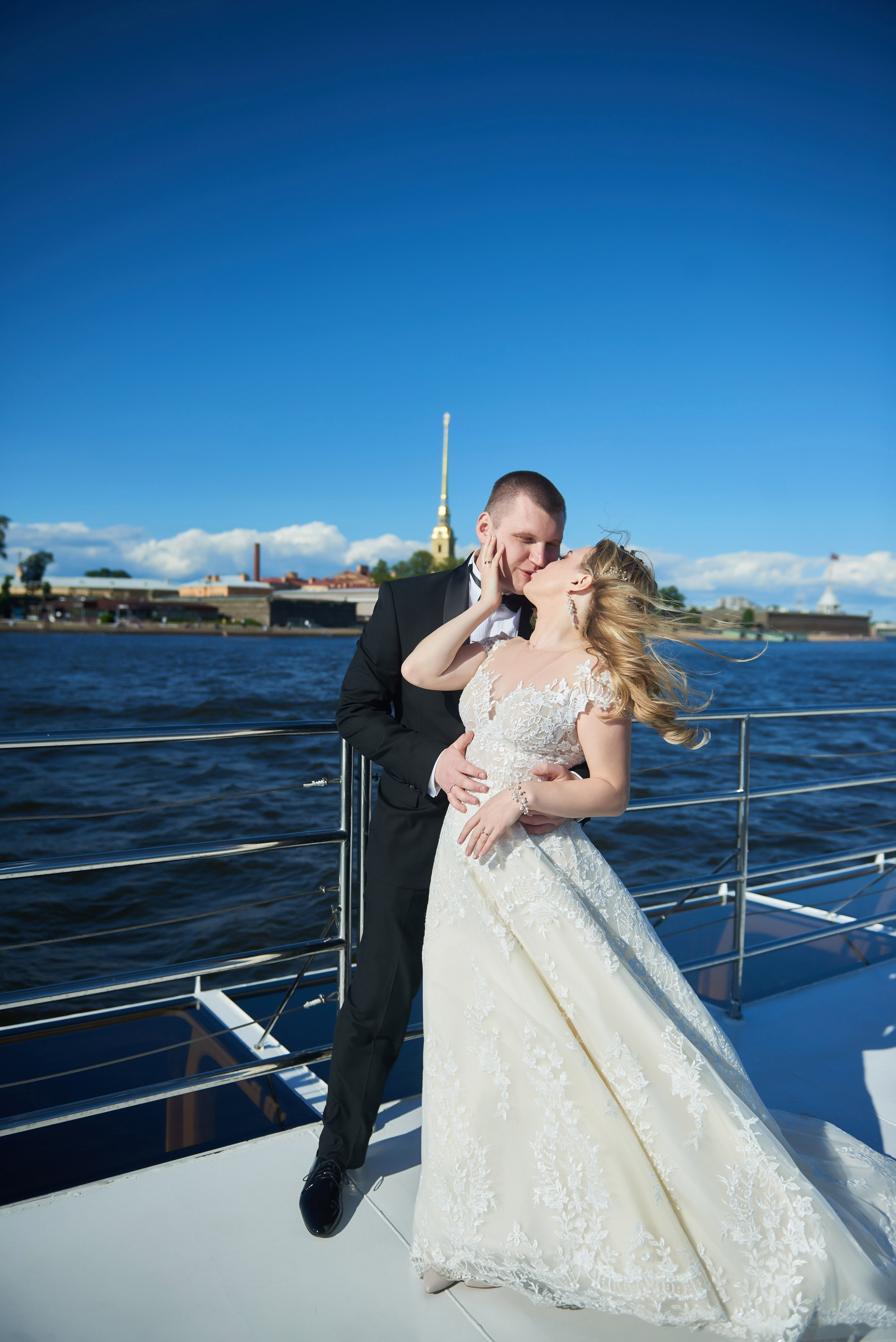 Юлия и Антон (Первый Дворец Бракосочетания, прогулка на Елагином острове). Портретный, семейный и свадебный фотограф в Санкт-Петербурге и в Пушкине Ширяев Денис