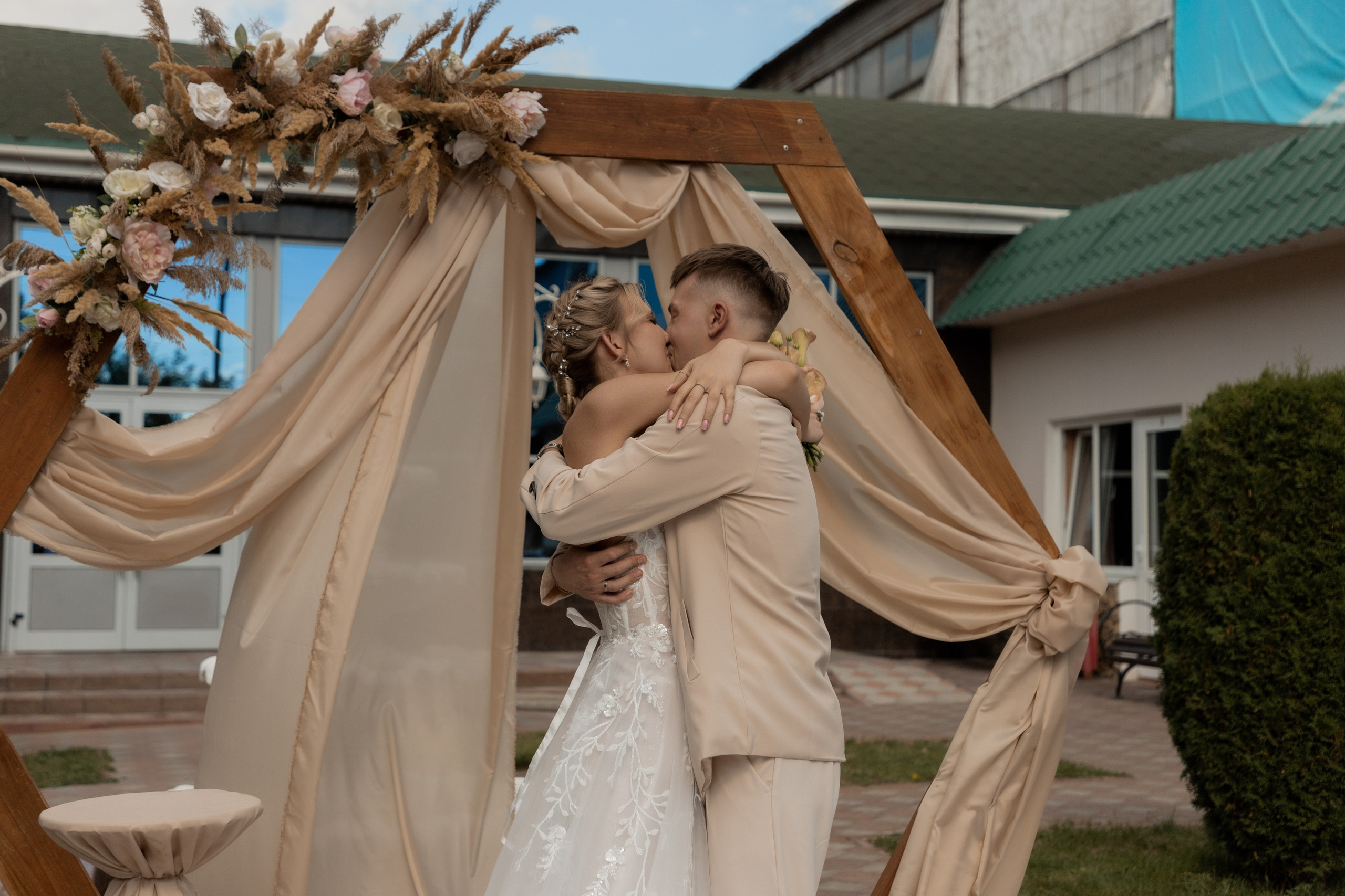 Роман и Александра (банкет). Свадебный фотограф Ангелина Сунгатулина | Саратов | Балаково | Вольск