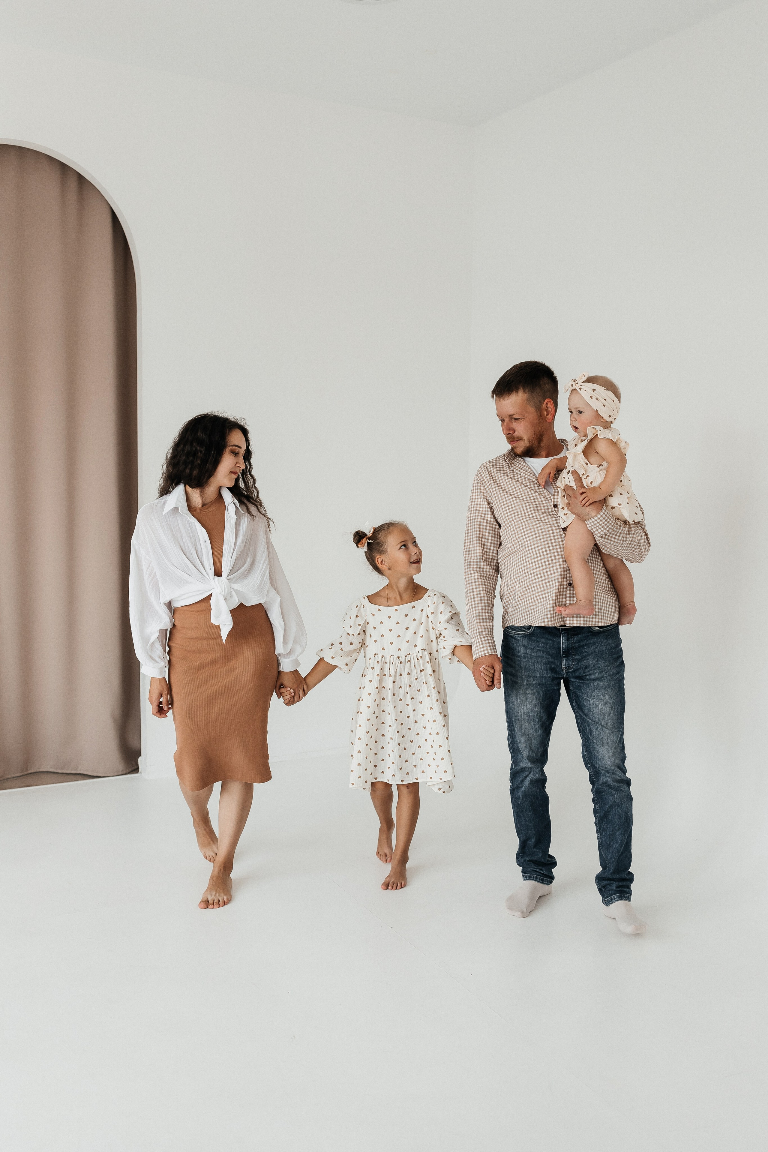 Артём/Лена/Арина/Маша. Свадебный и семейный фотограф в Екатеринбурге