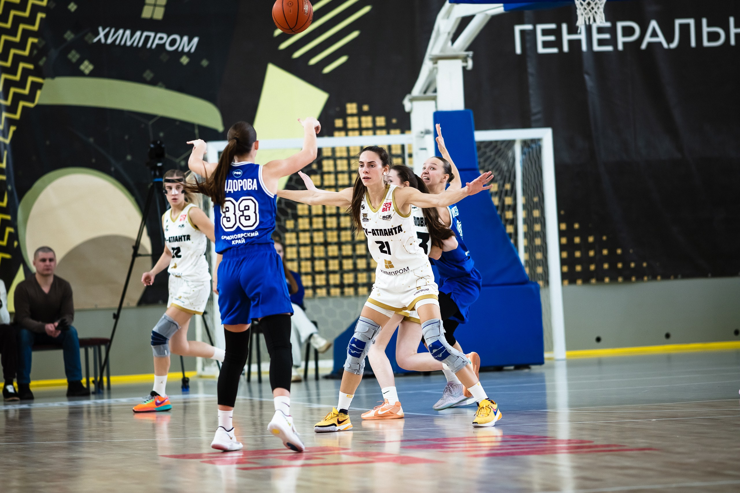 ЧГУ-Атланта — Енисей. Фотография