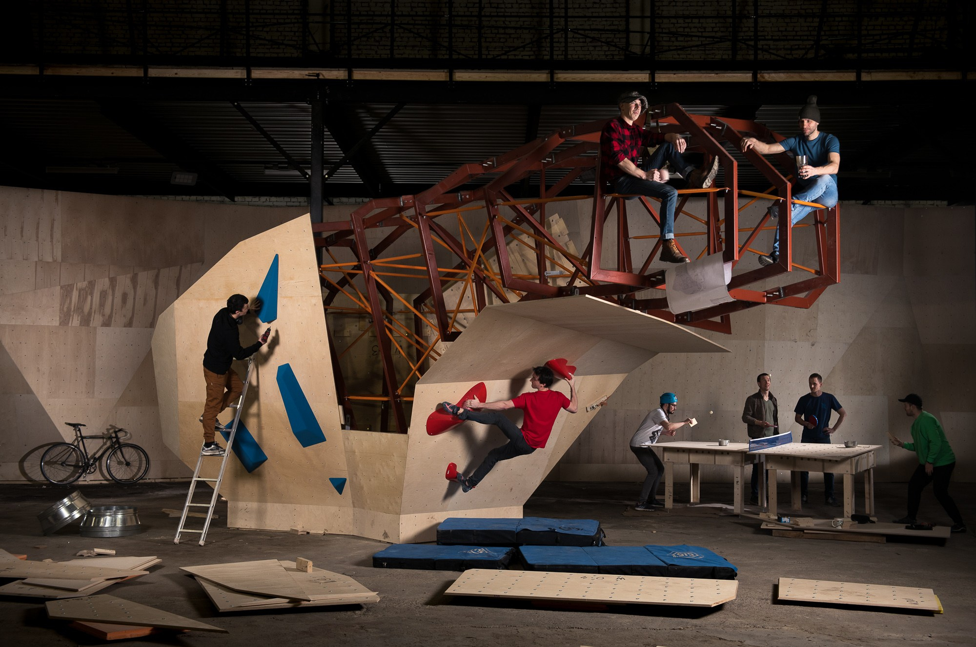 Строительство скалодрома Северная стена