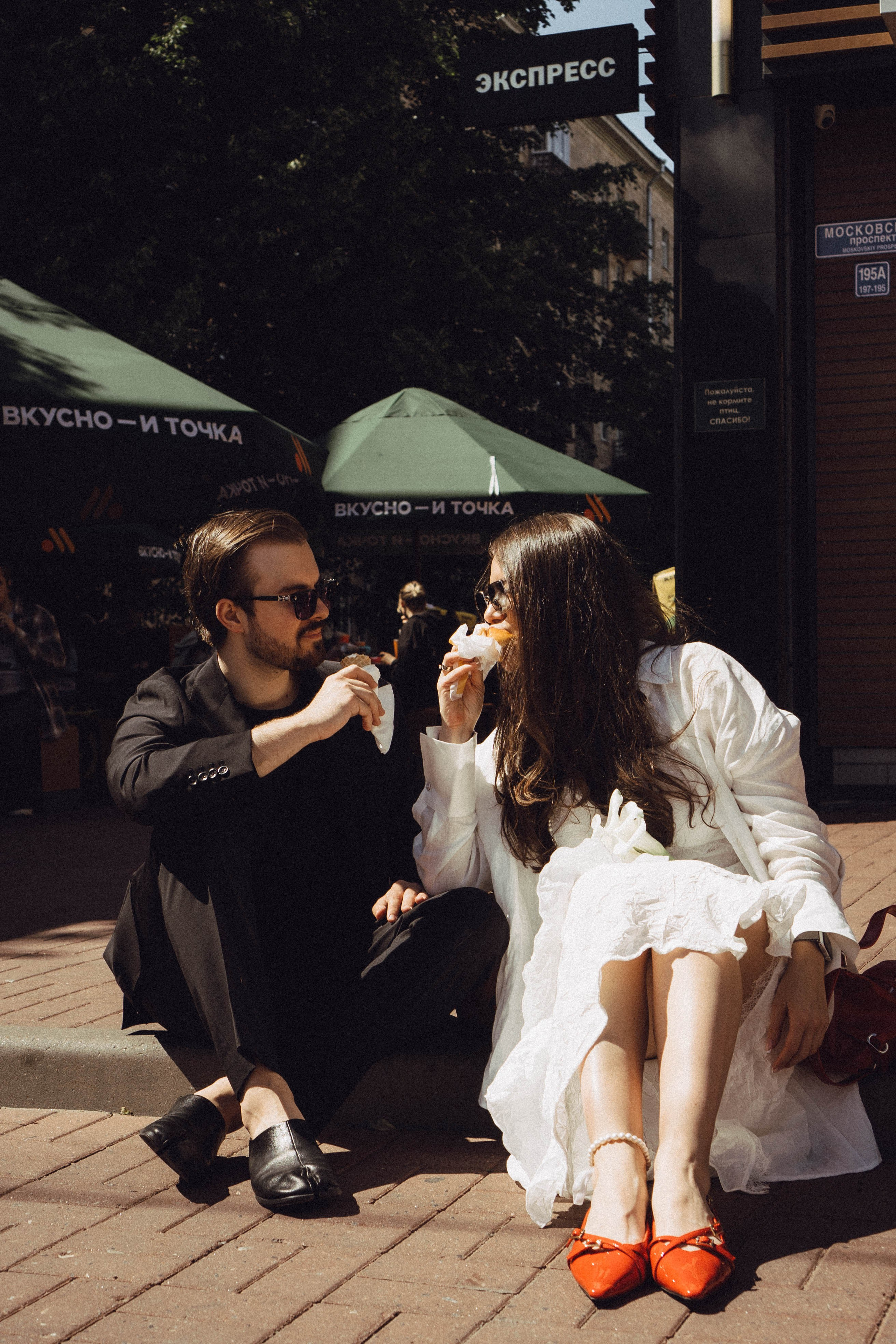 СВАДЕБНАЯ СЬЕМКА В ПАРКЕ ПОБЕДЫ И ПРОГУЛКА ПО МОСКОВСКОМУ ПРОСПЕКТУ. Профессиональный фотограф, Санкт-Петербург — Виктория Богомолова