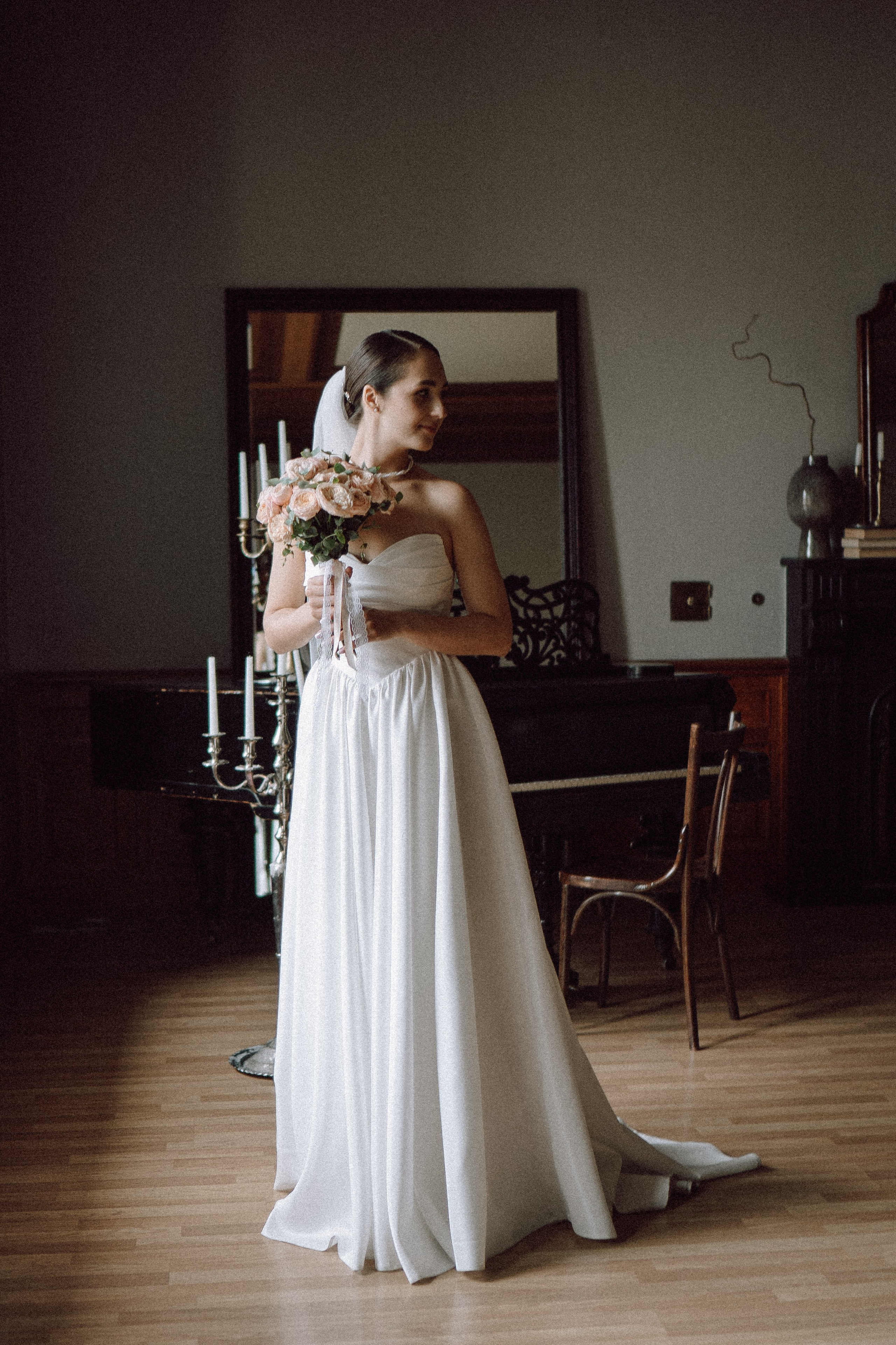 СВАДЕБНАЯ ПРОГУЛКА В САНТК-ПЕТЕРБУРГЕ (ИСАКИЕВСКИЙ СОБОР, ЗИМНЯЯ КАНАВКА, ЭРМИТАЖ И БОЛЬШАЯ МОРСКАЯ УЛИЦА). Профессиональный фотограф, Санкт-Петербург — Виктория Богомолова