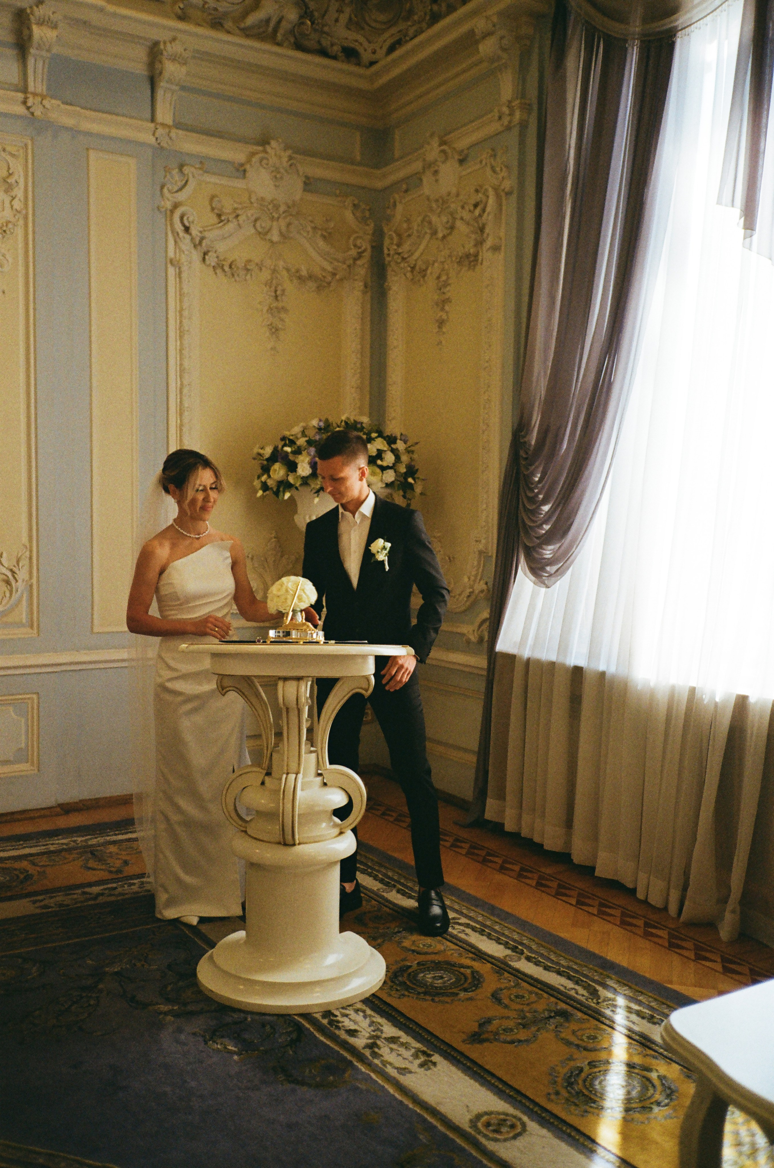 Павел & Алена. Пленка. Сестры Карабаза. Фотографы и ретушеры в Москве и Санкт-Петербурге