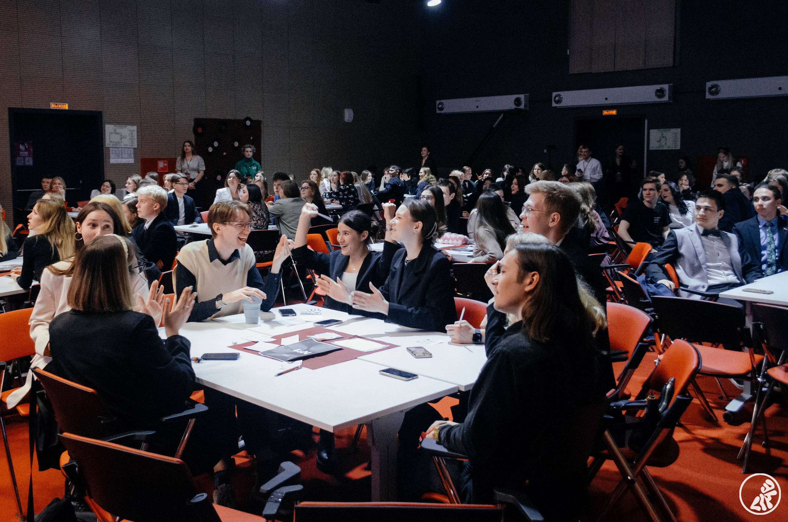 WhatWhereWhen. Фотограф Валерия Пэун