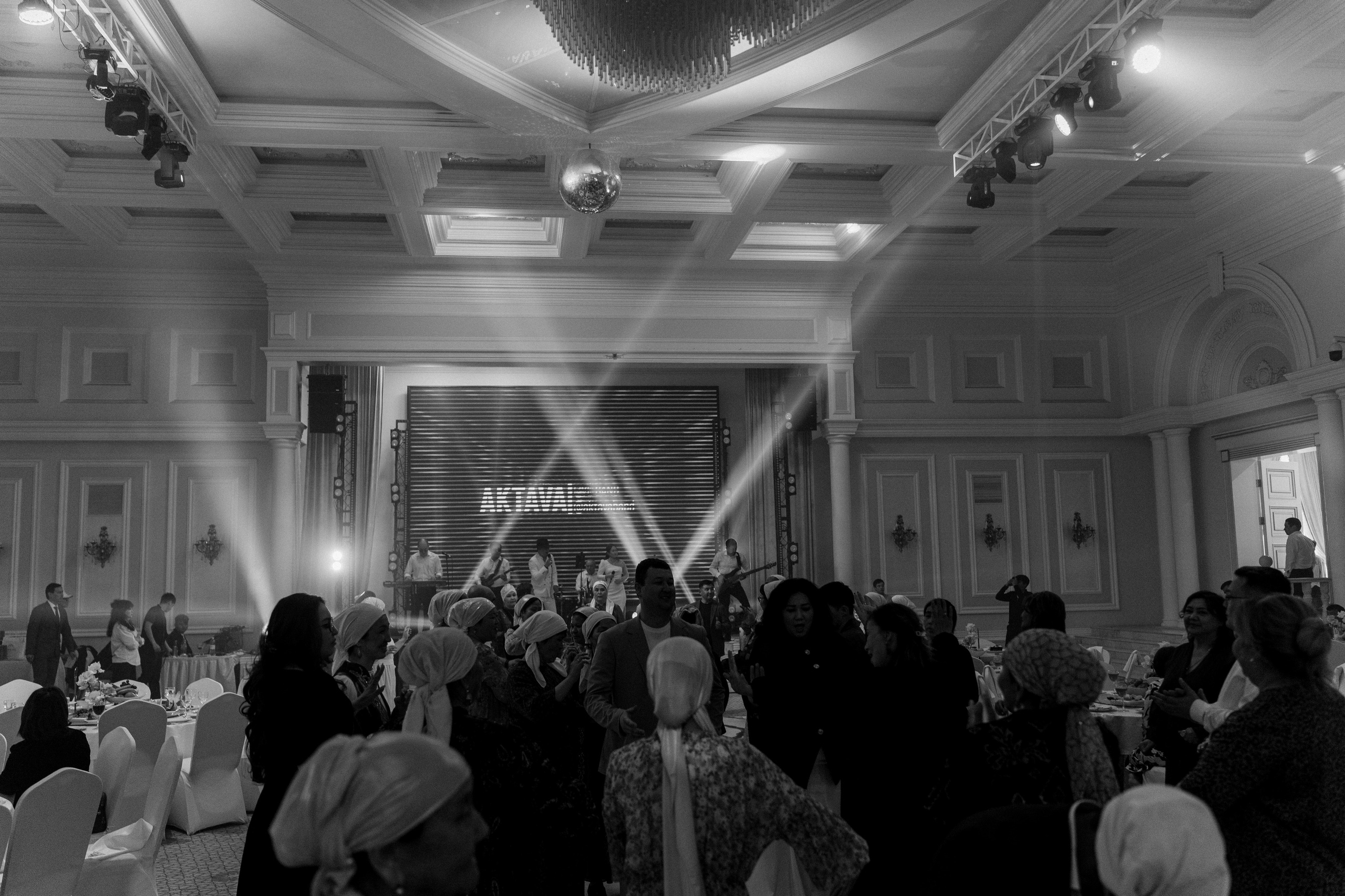 Madina — Qyz uzatu. Wedding and Love story Photographer