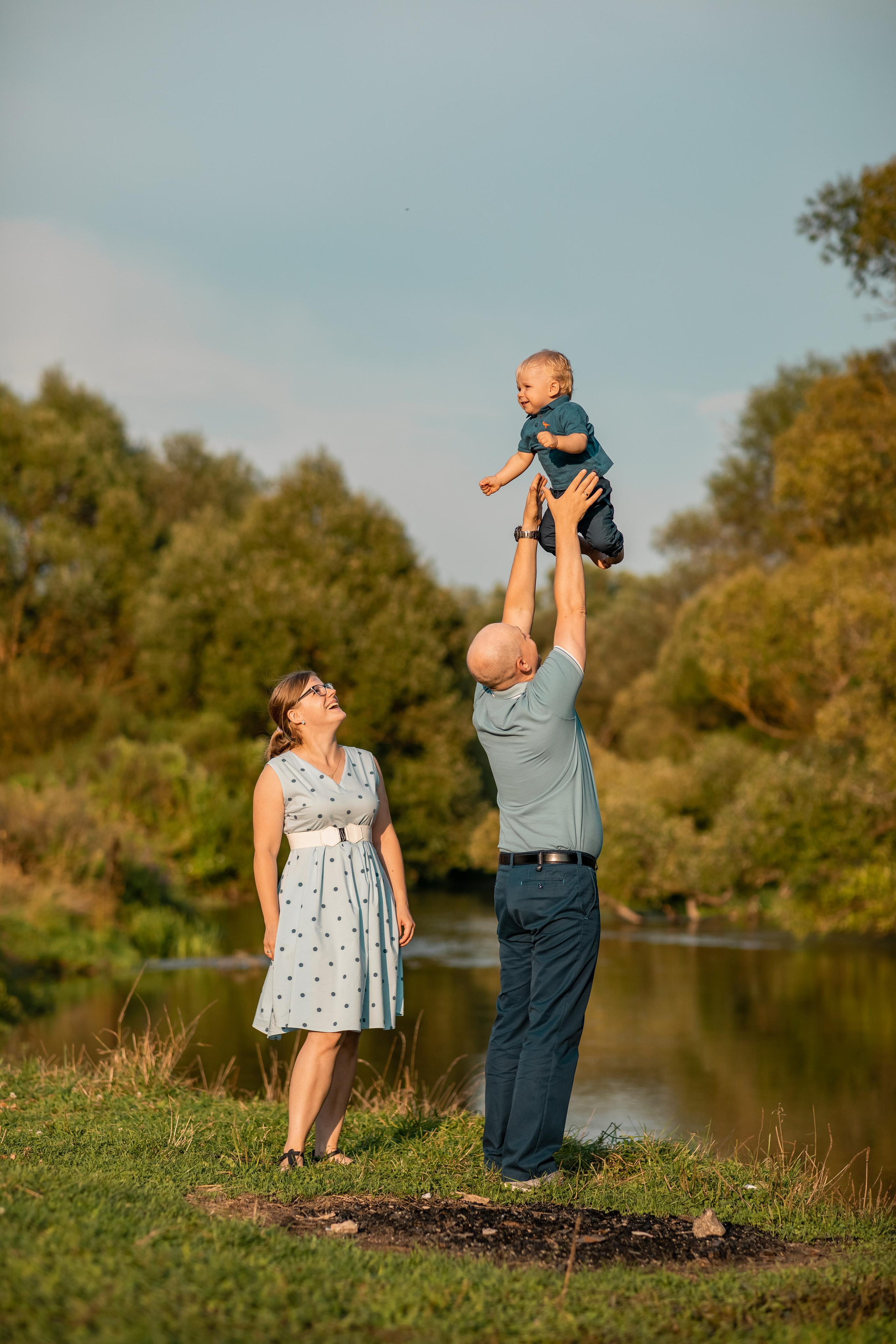 Фотосессия для Сергея, Натальи и маленького Ванюши. Женский семейный фотограф Тула Москва Захарова Анна