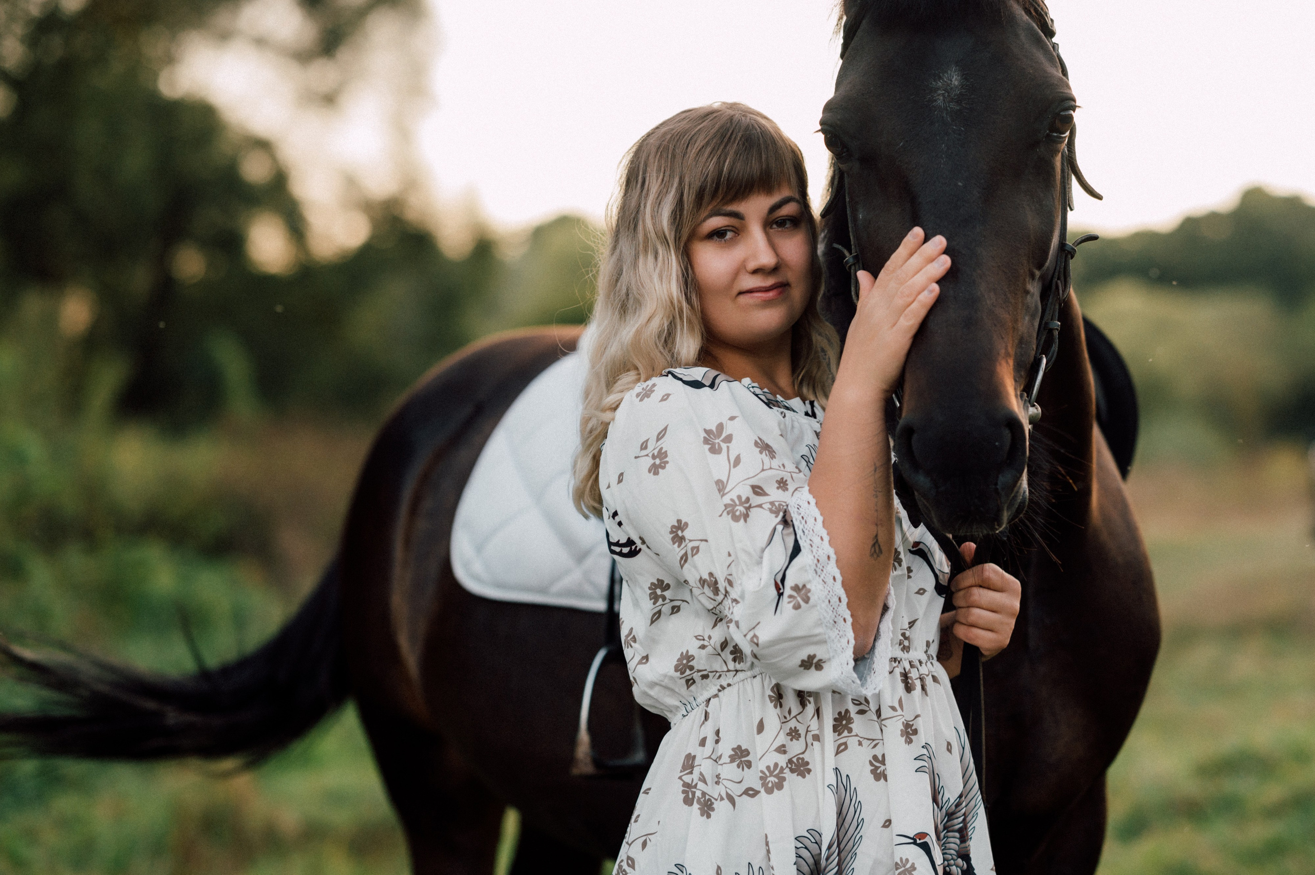 Светлана с лошадкой. Портретный, семейный, свадебный фотограф. Бизнес, контент съёмка. Тула