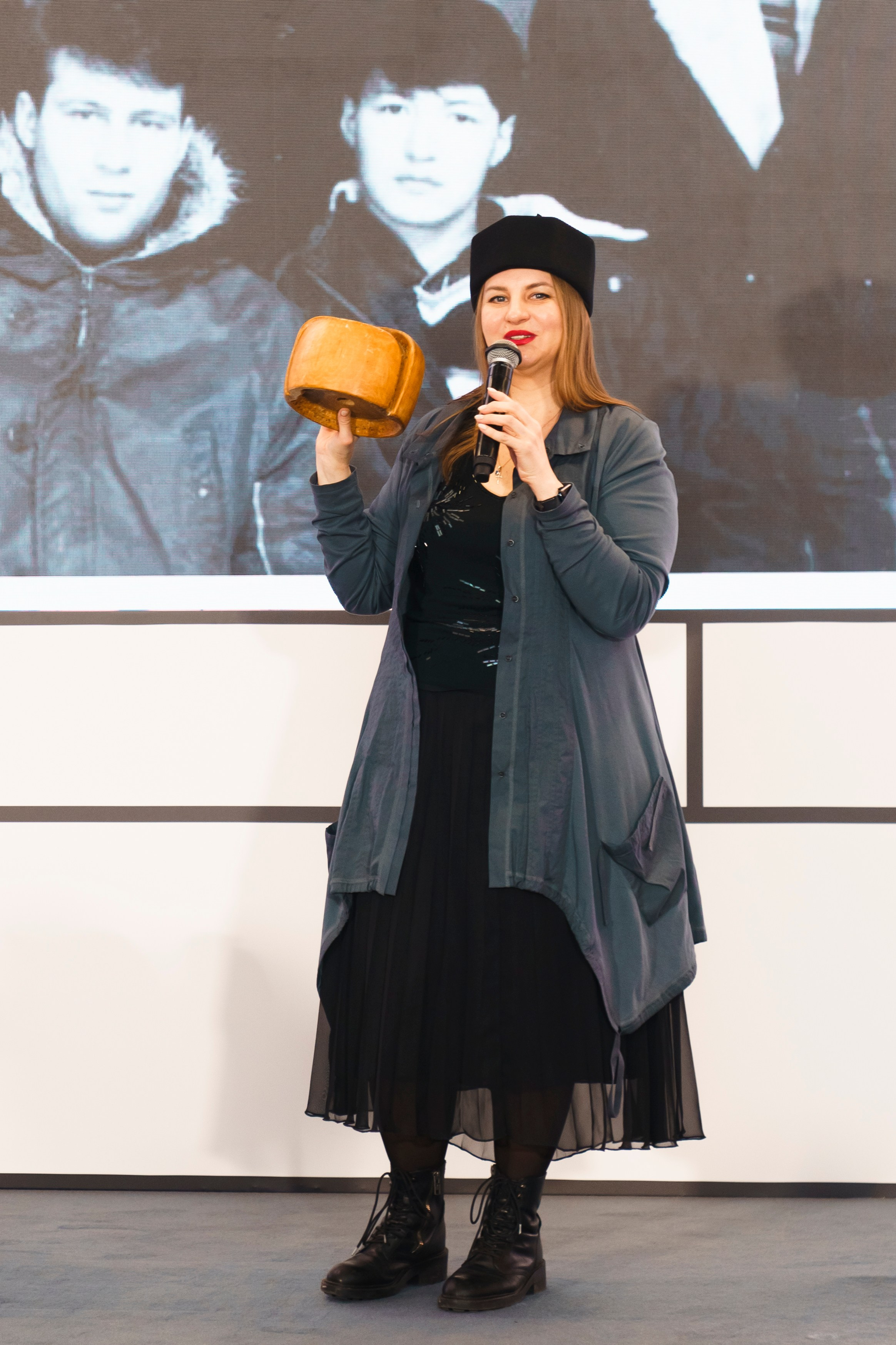 Fashion Week 2025. Свадебный фотограф в Москве Кристина Чехова