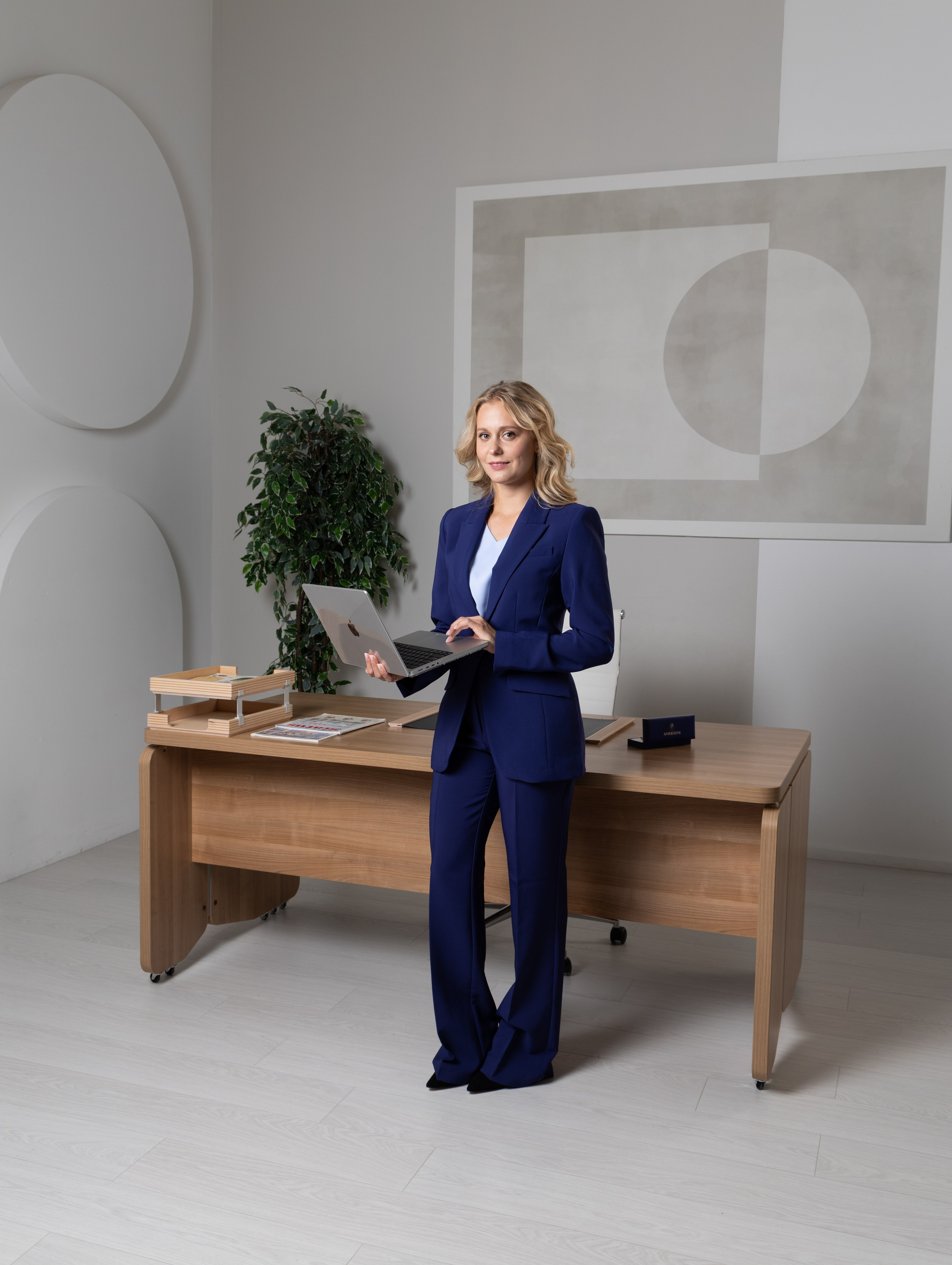 Бизнес портрет для юриста Елены. Фотограф в Новосибирске Анна Полторацкая