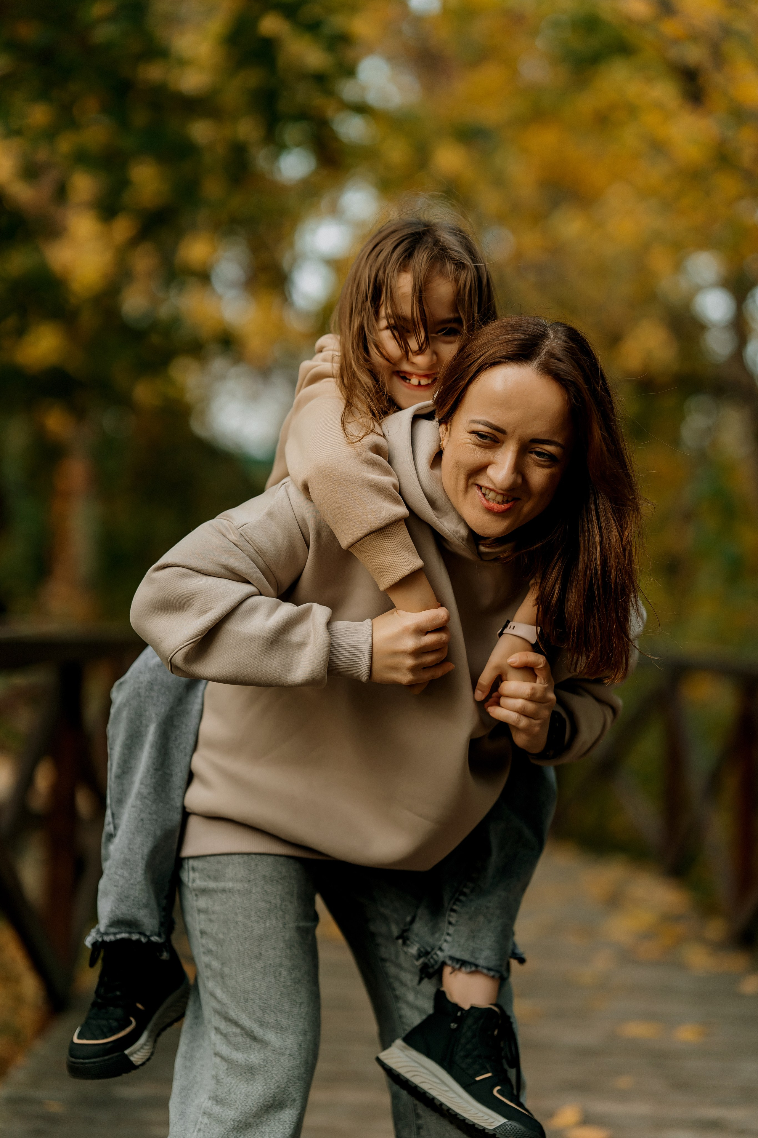 Виктория и Полина. Свадебный и индивидуальный фотограф в Суворове Клюева Мария
