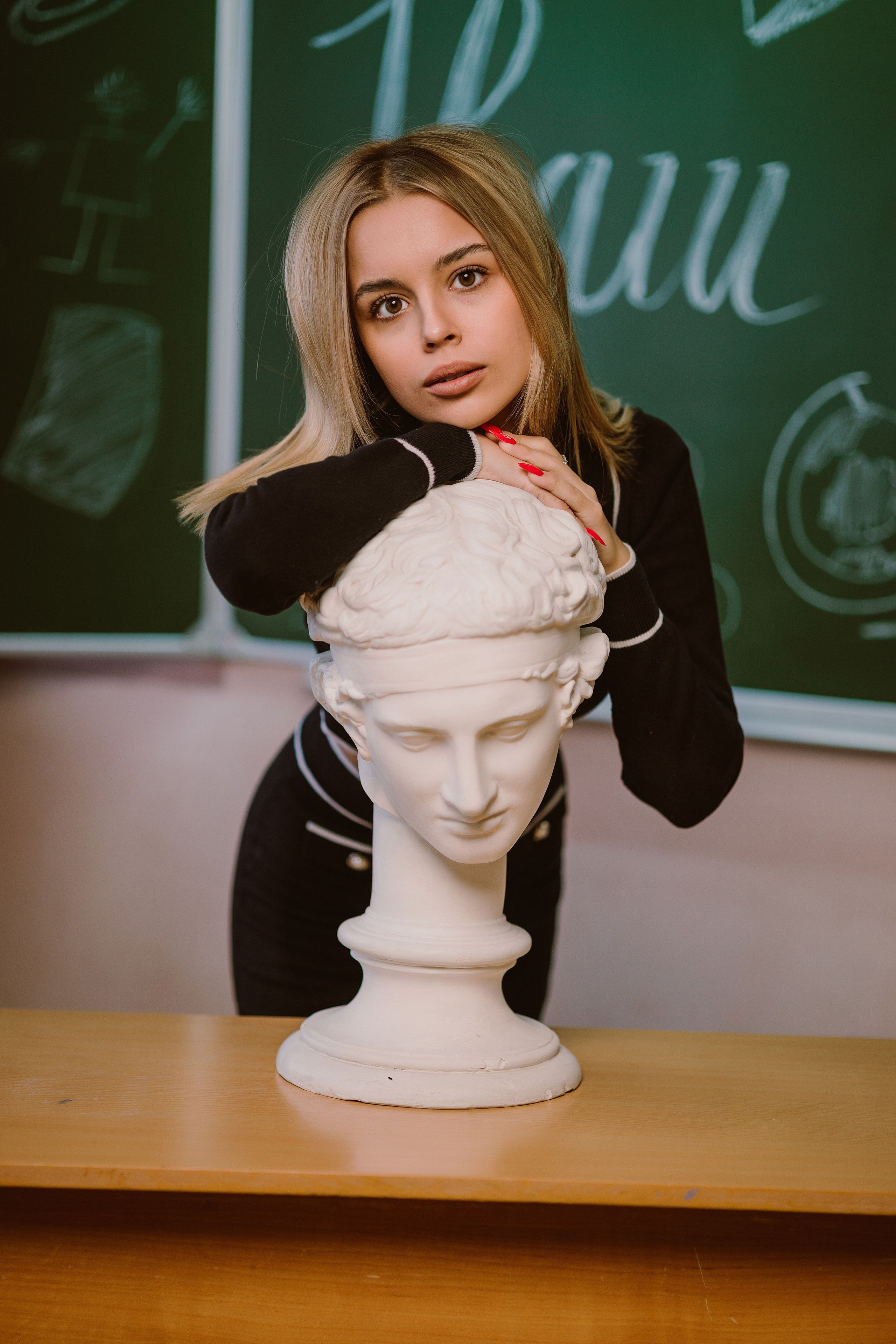 Фотосессия для 11 класса на выпускные альбомы | Серпухов. Выпускные альбомы в Серпухове