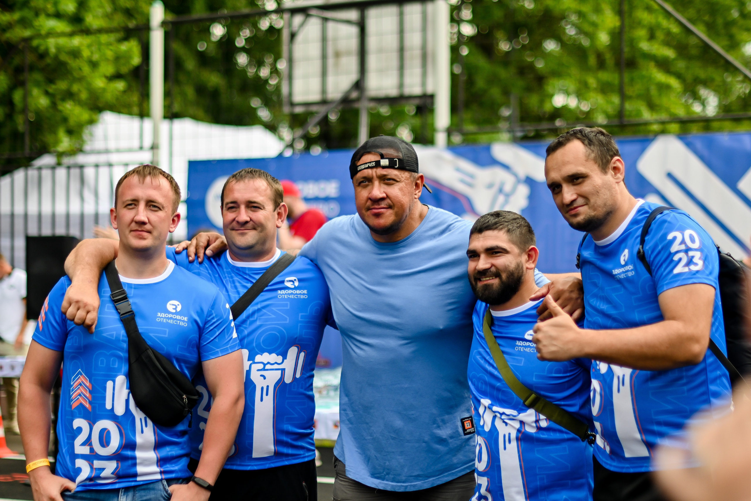 СТРОНГ. Фотограф для бизнесконтента, репортажей и семейного альбома в Москве