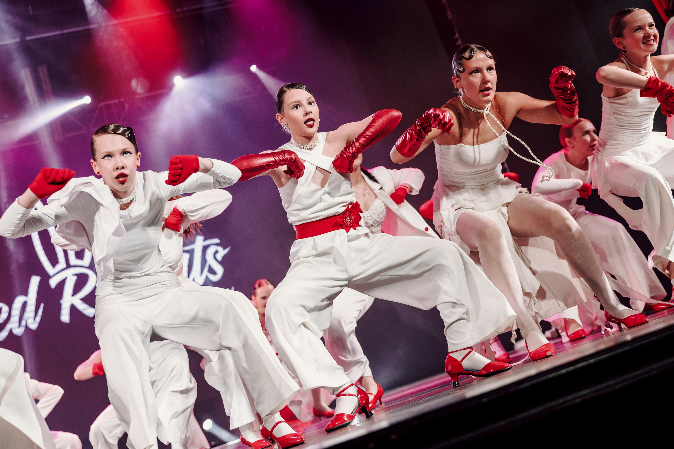 Отчётный концерт танцевальной школы «Red Rabbits» 2025. Лёшка Варзегов — фотограф