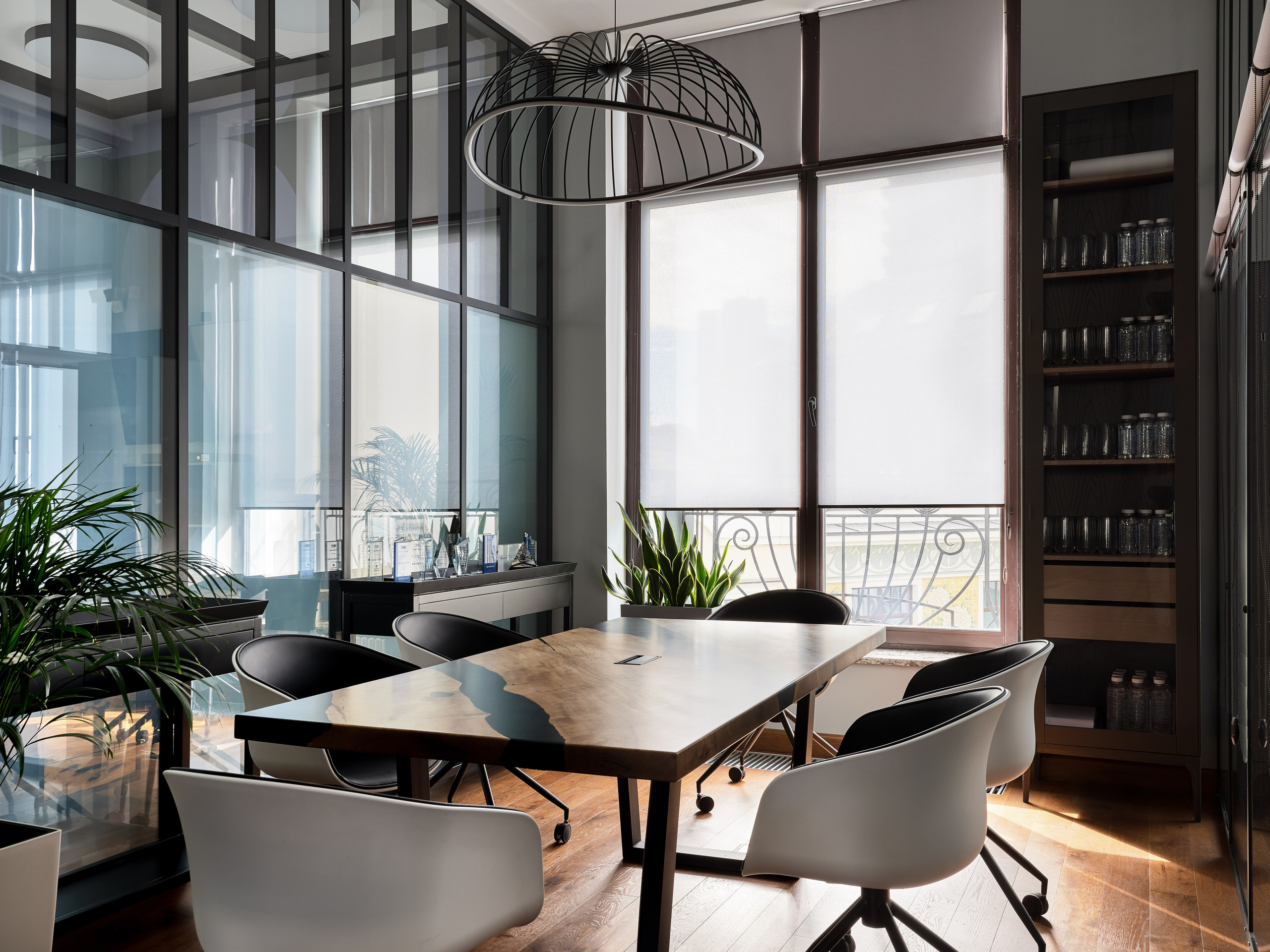 Офис в центре города. Фотограф Наталья Вершинина