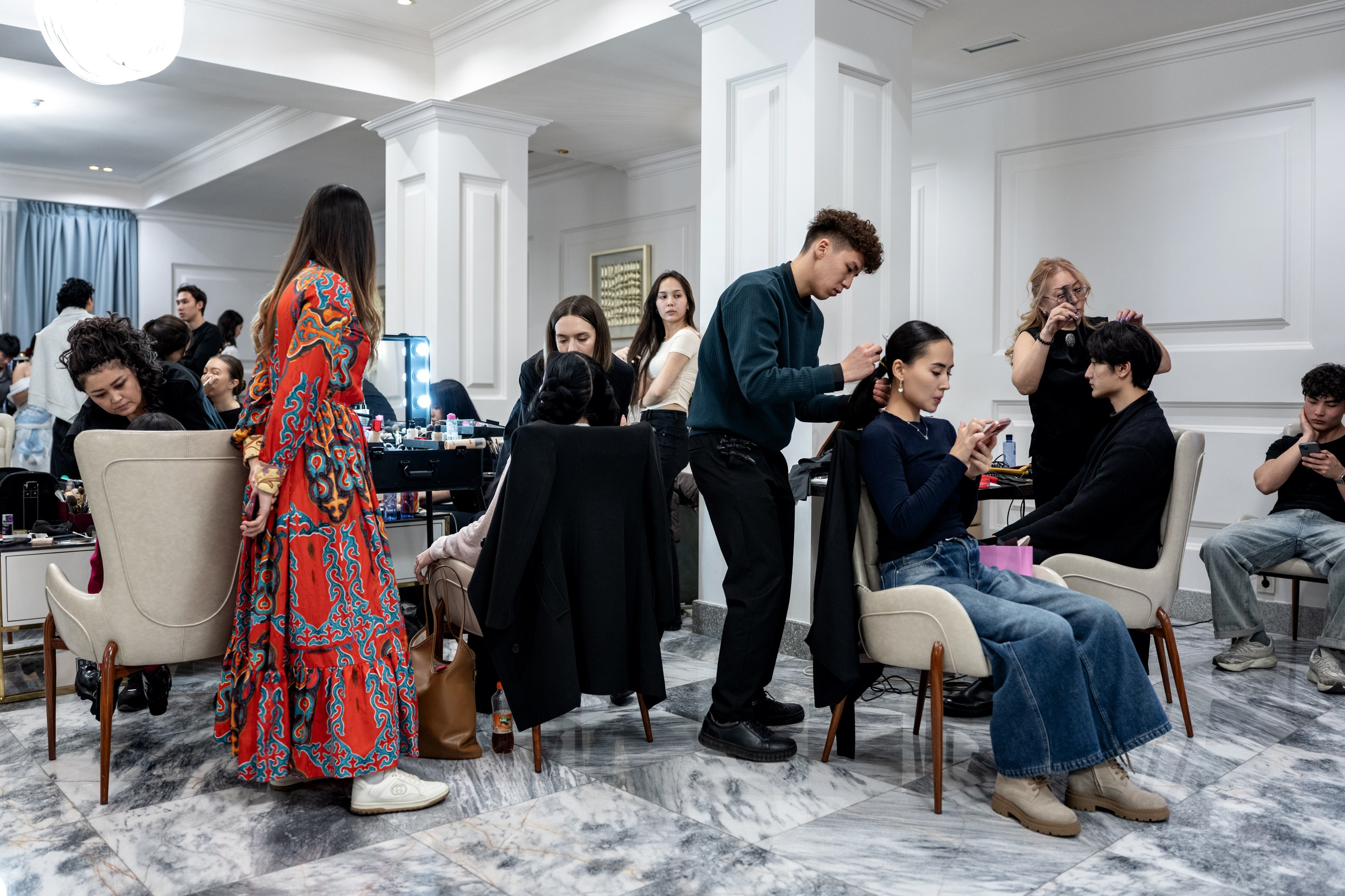 Backstage. Сайт Алматинского НЮ АРТ, будуар и фэшн фотографа Дениса Карпенко