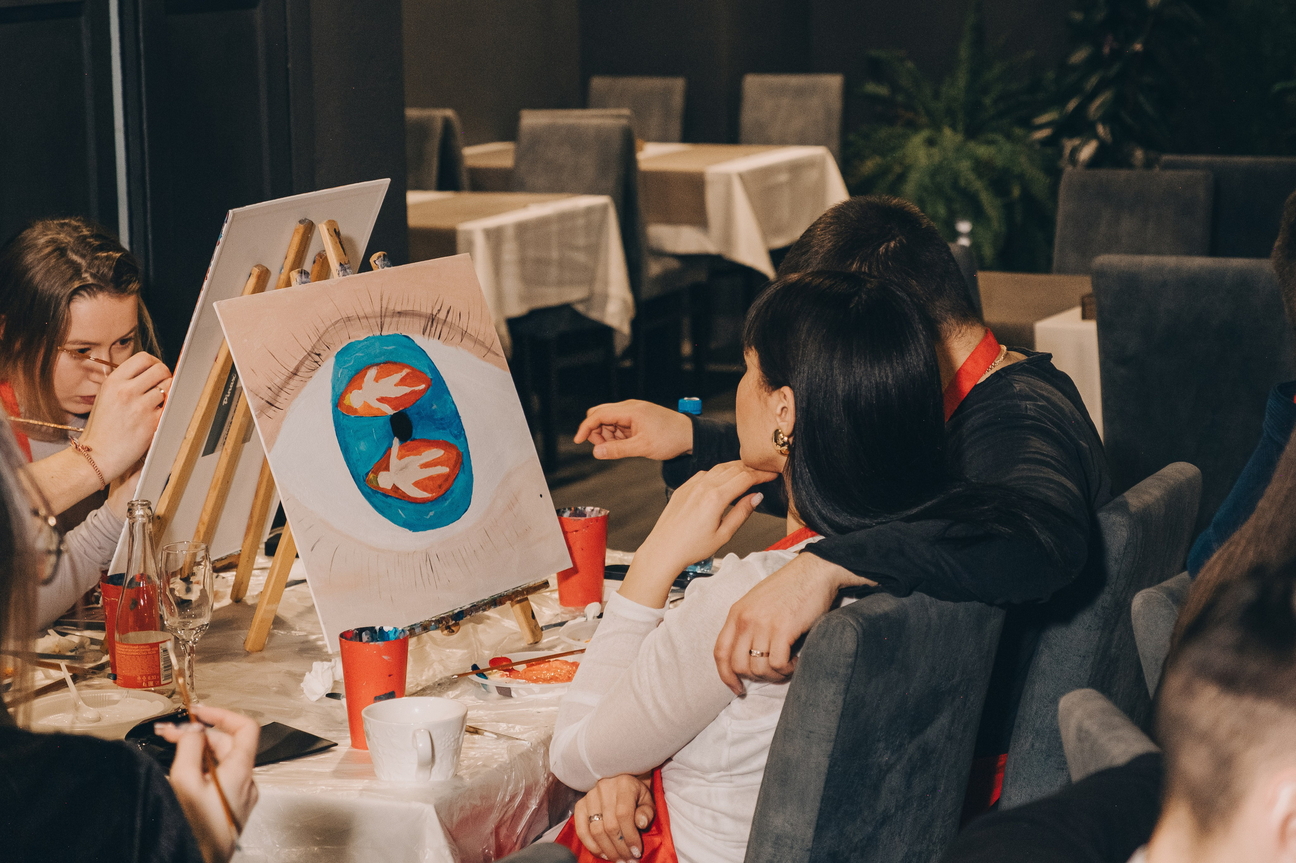 Без бокала — нет шагала. Фотограф в Иркутске Анна Мирошникова