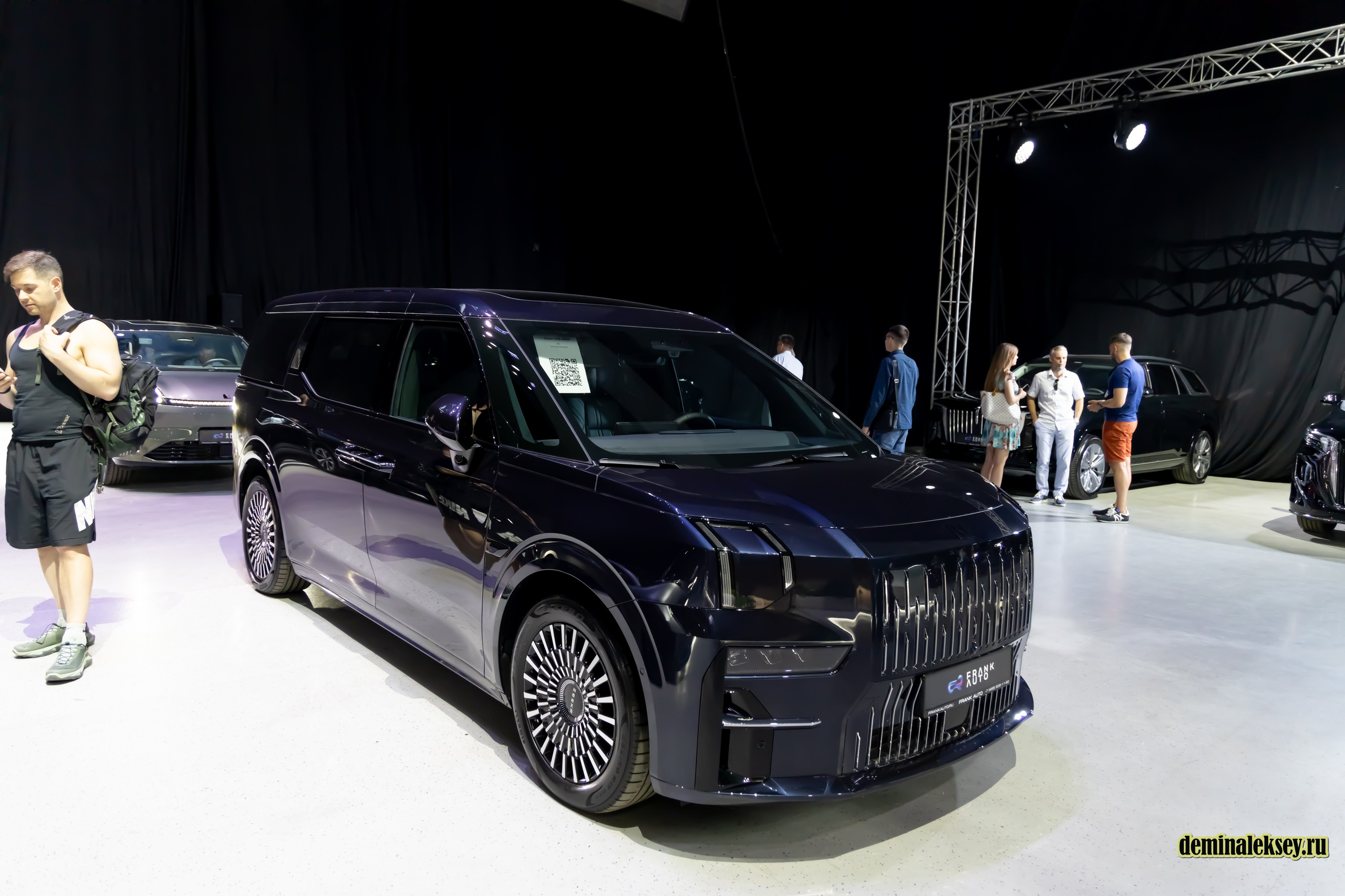 Chinese Motor Show 2024. Репортажный, семейный и студийный фотограф в Москве Демин Алексей