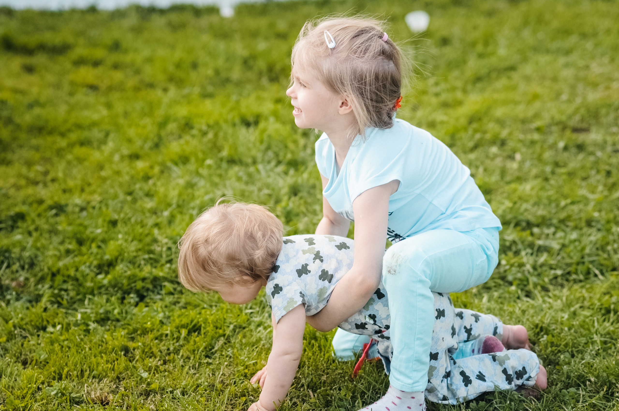 Малыши — карандаши